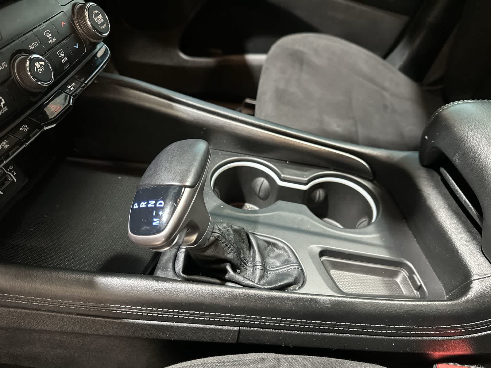 Thumbnail: 2022 Dodge Durango - 29