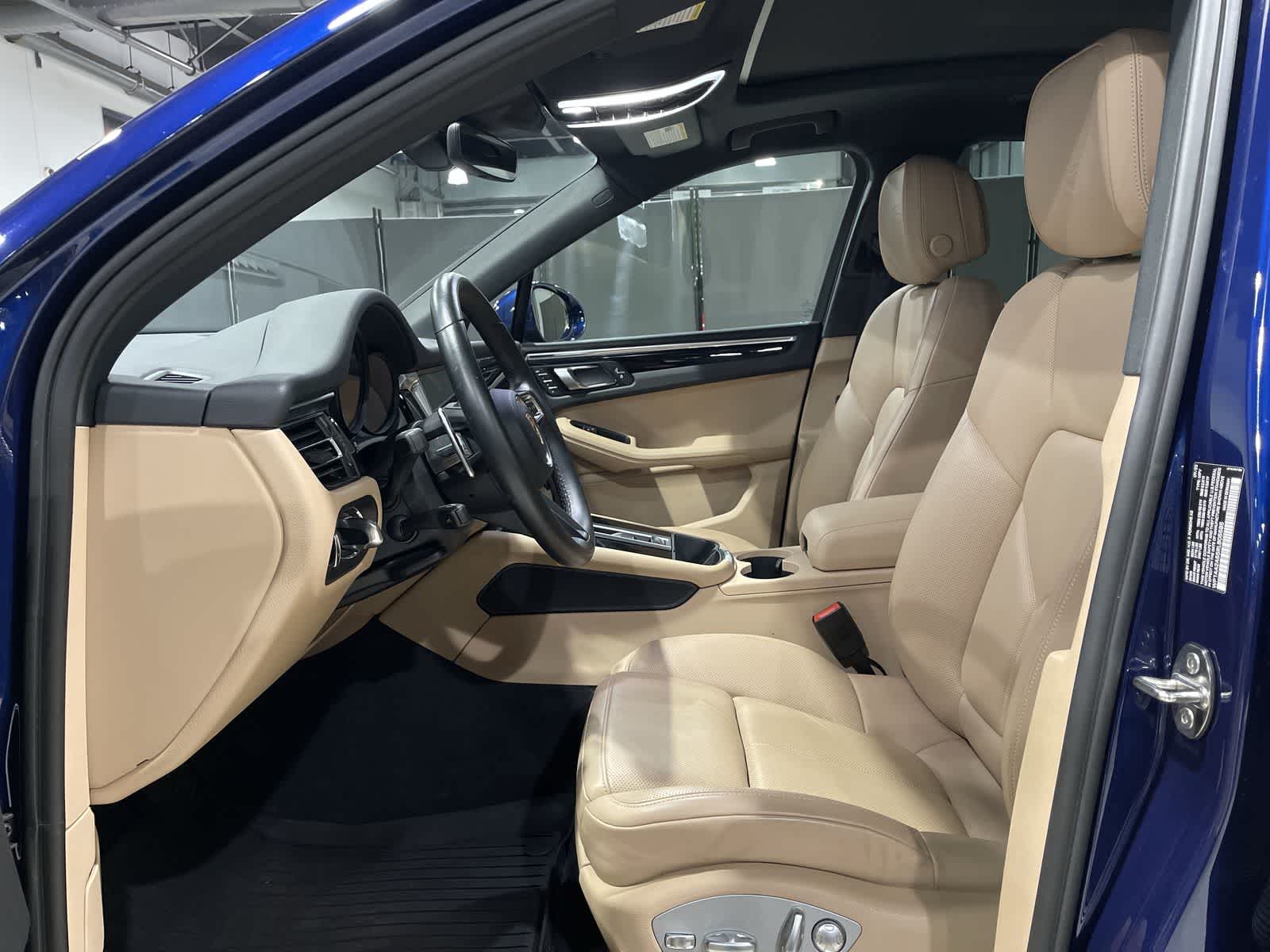 Thumbnail: 2024 Porsche Macan - 14