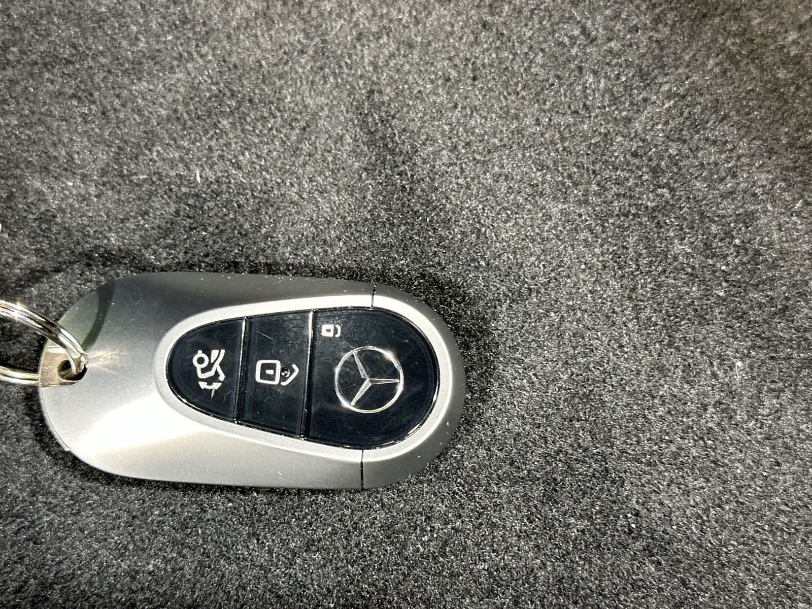 Thumbnail: 2023 Mercedes-Benz S-Class - 32