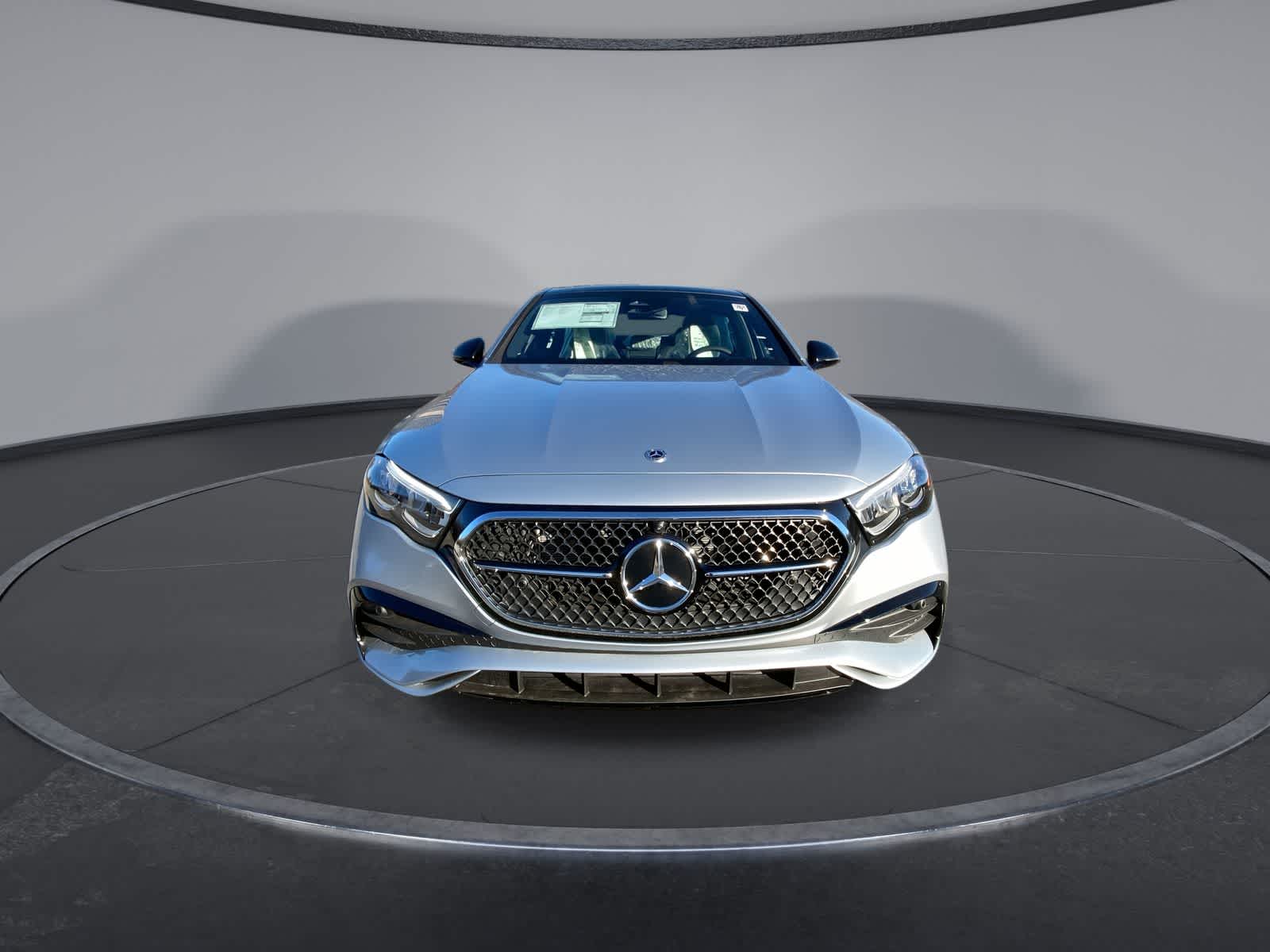 Thumbnail: 2025 Mercedes-Benz E-Class - 3
