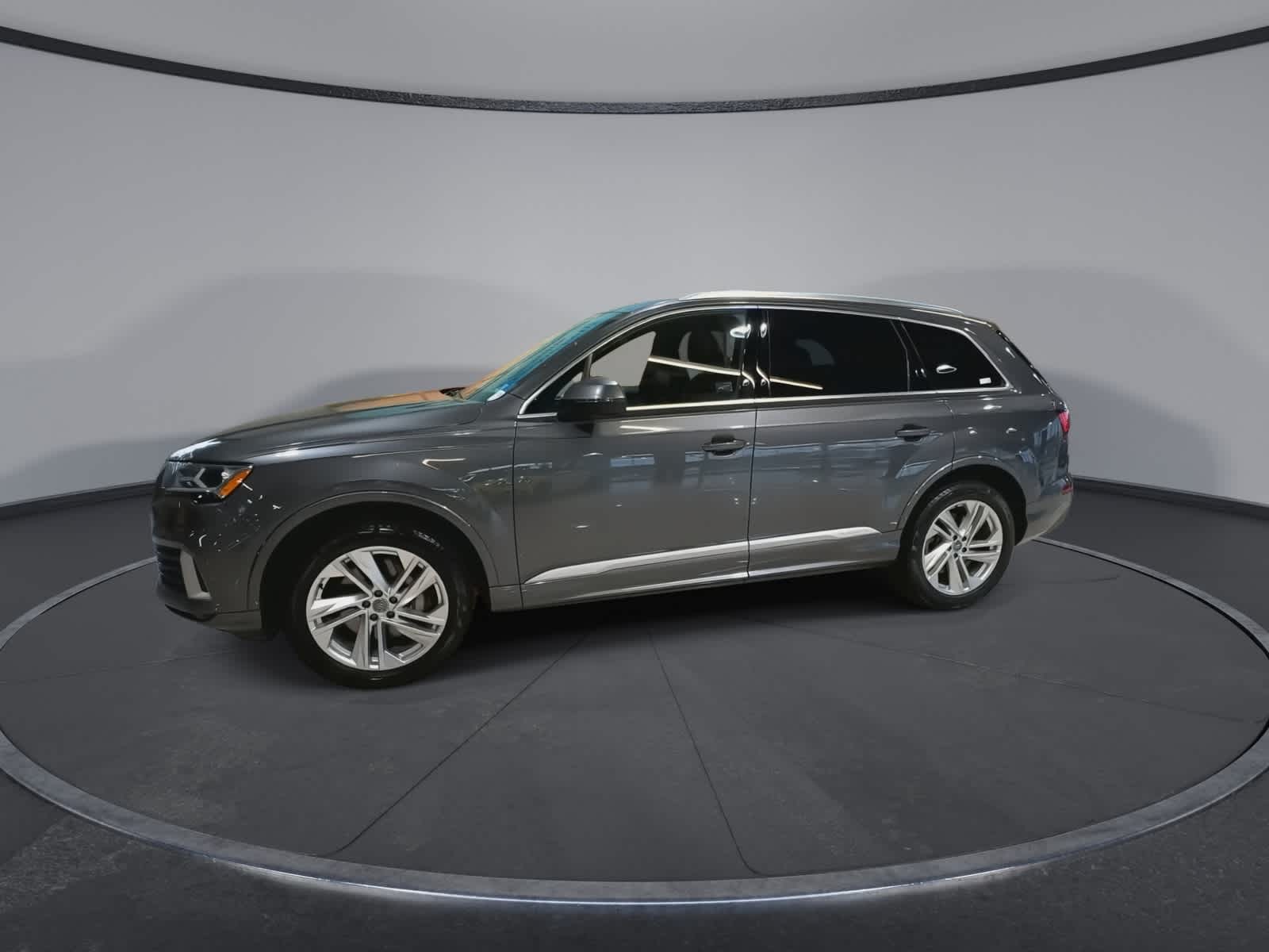 Thumbnail: 2020 Audi Q7 - 6