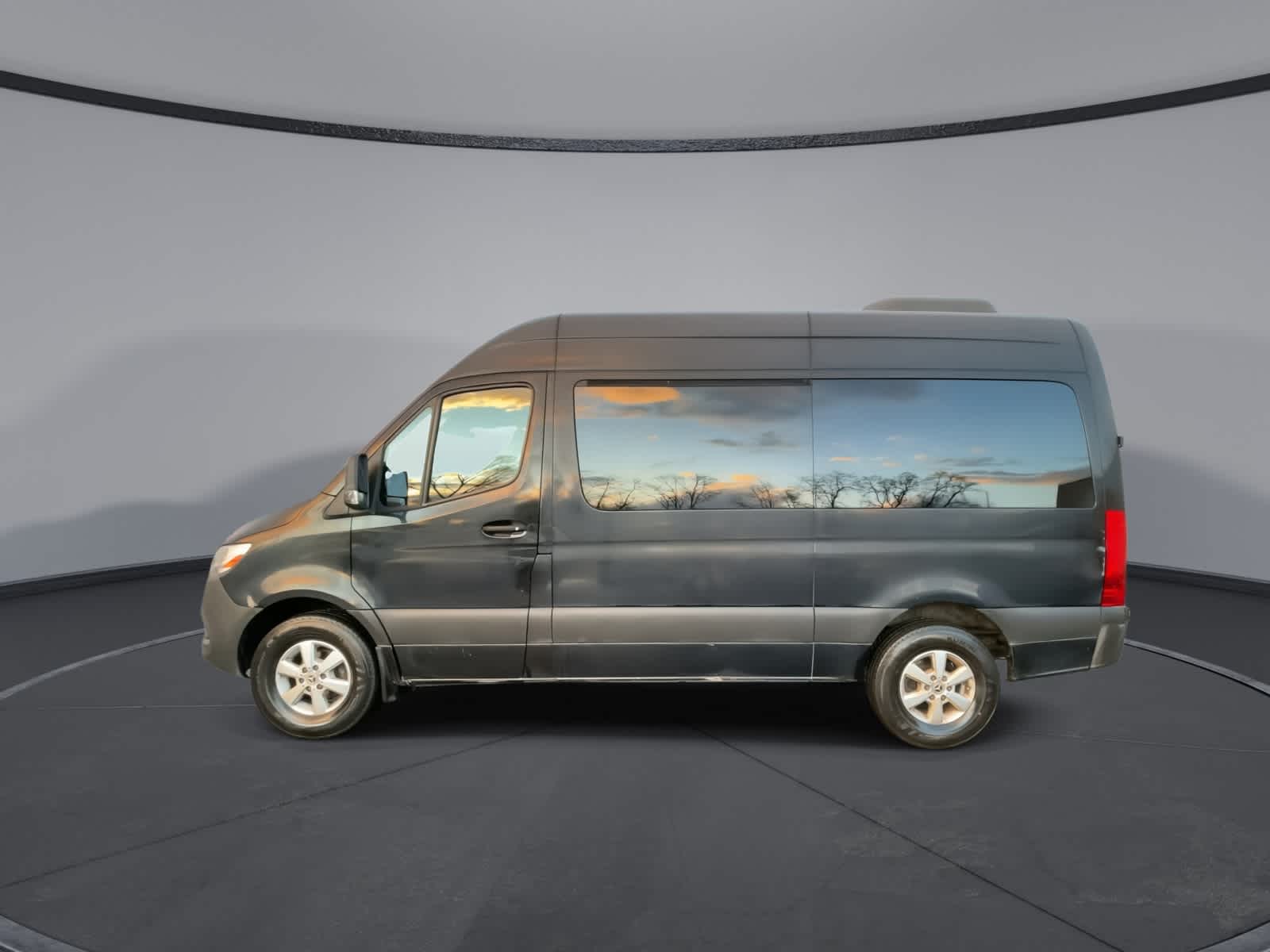 Thumbnail: 2019 Mercedes-Benz Sprinter - 7