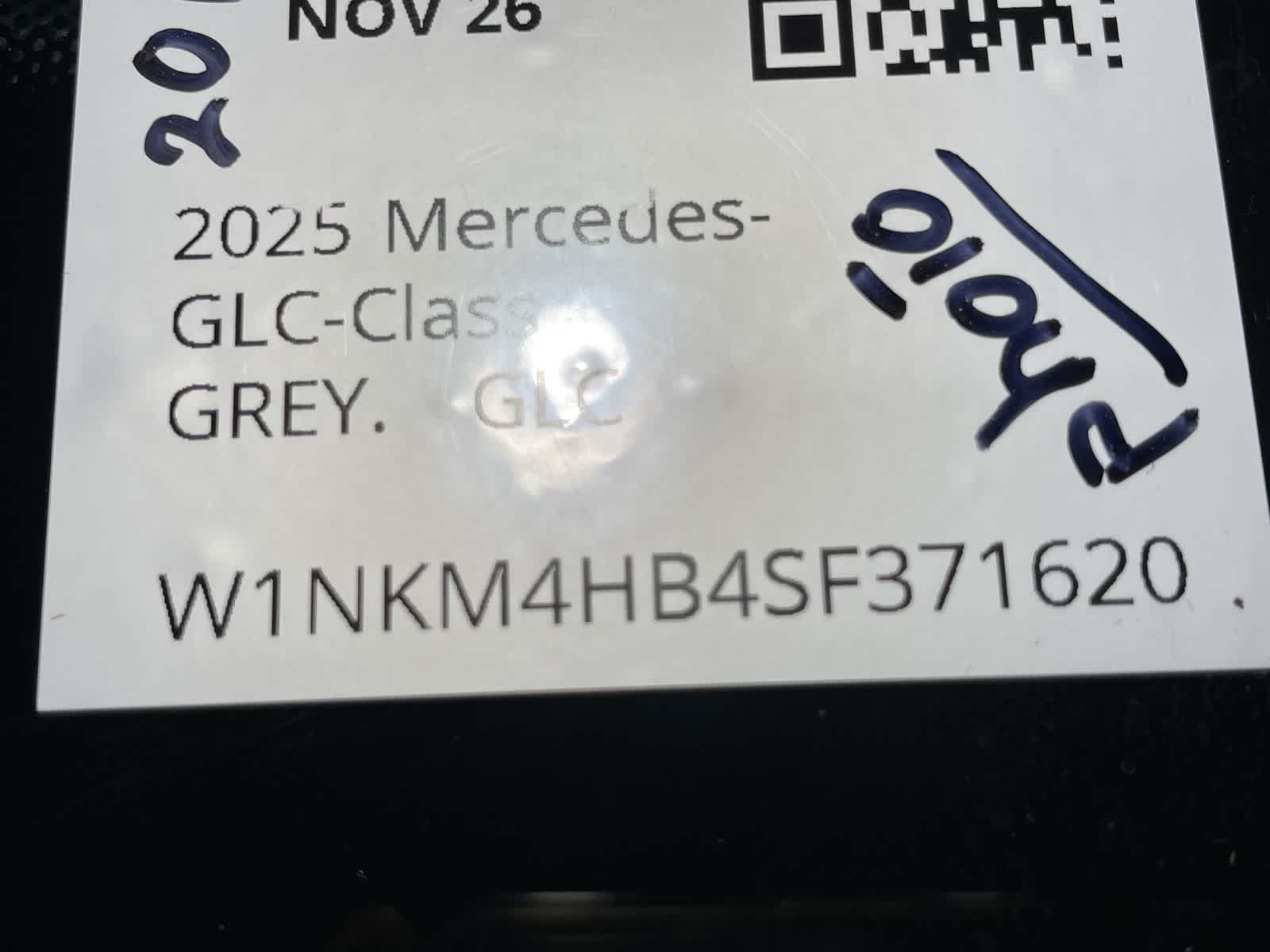 Thumbnail: 2025 Mercedes-Benz GLC - 33