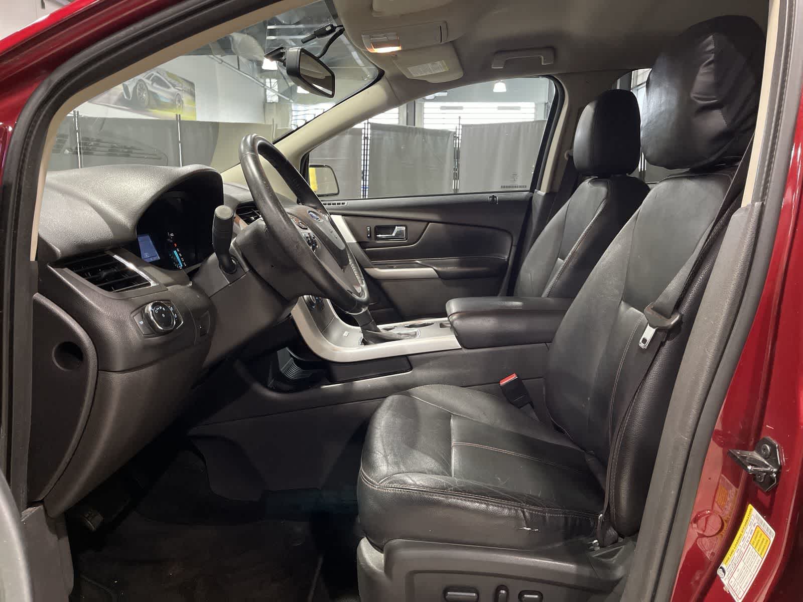 Thumbnail: 2013 Ford Edge - 14