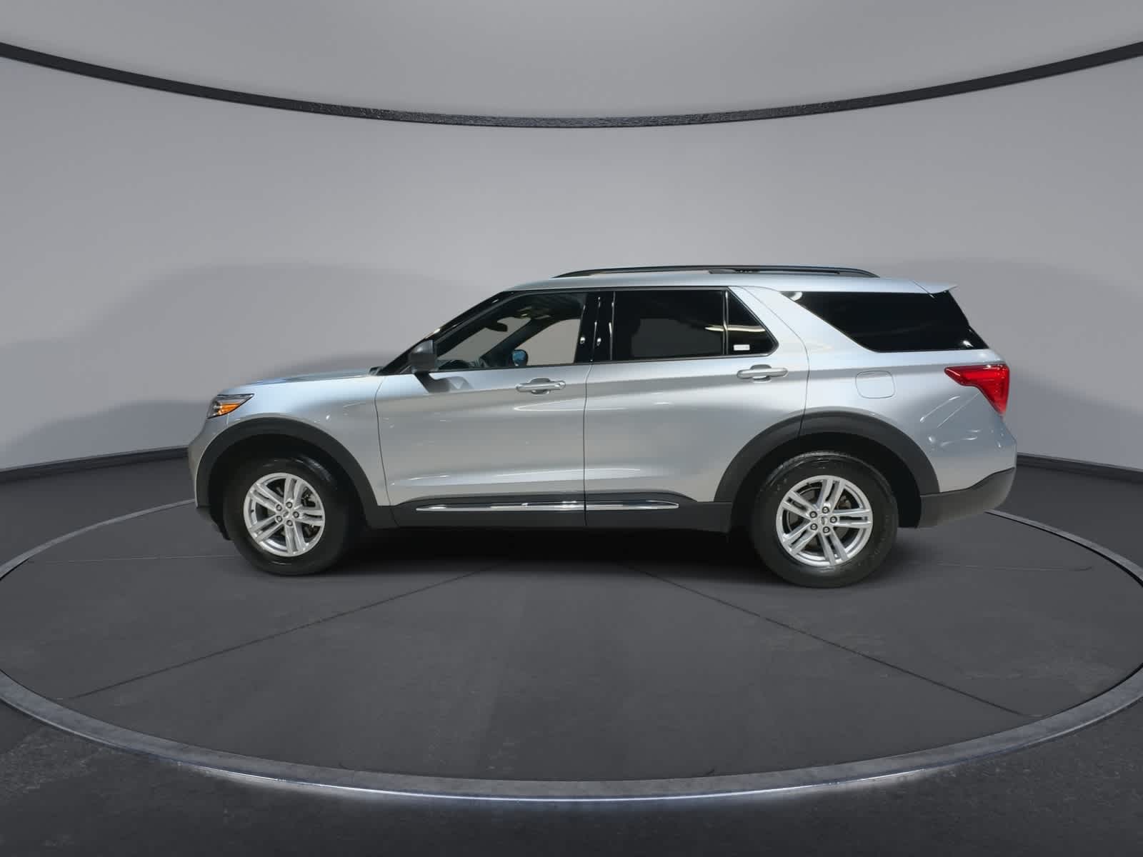 Thumbnail: 2020 Ford Explorer - 7