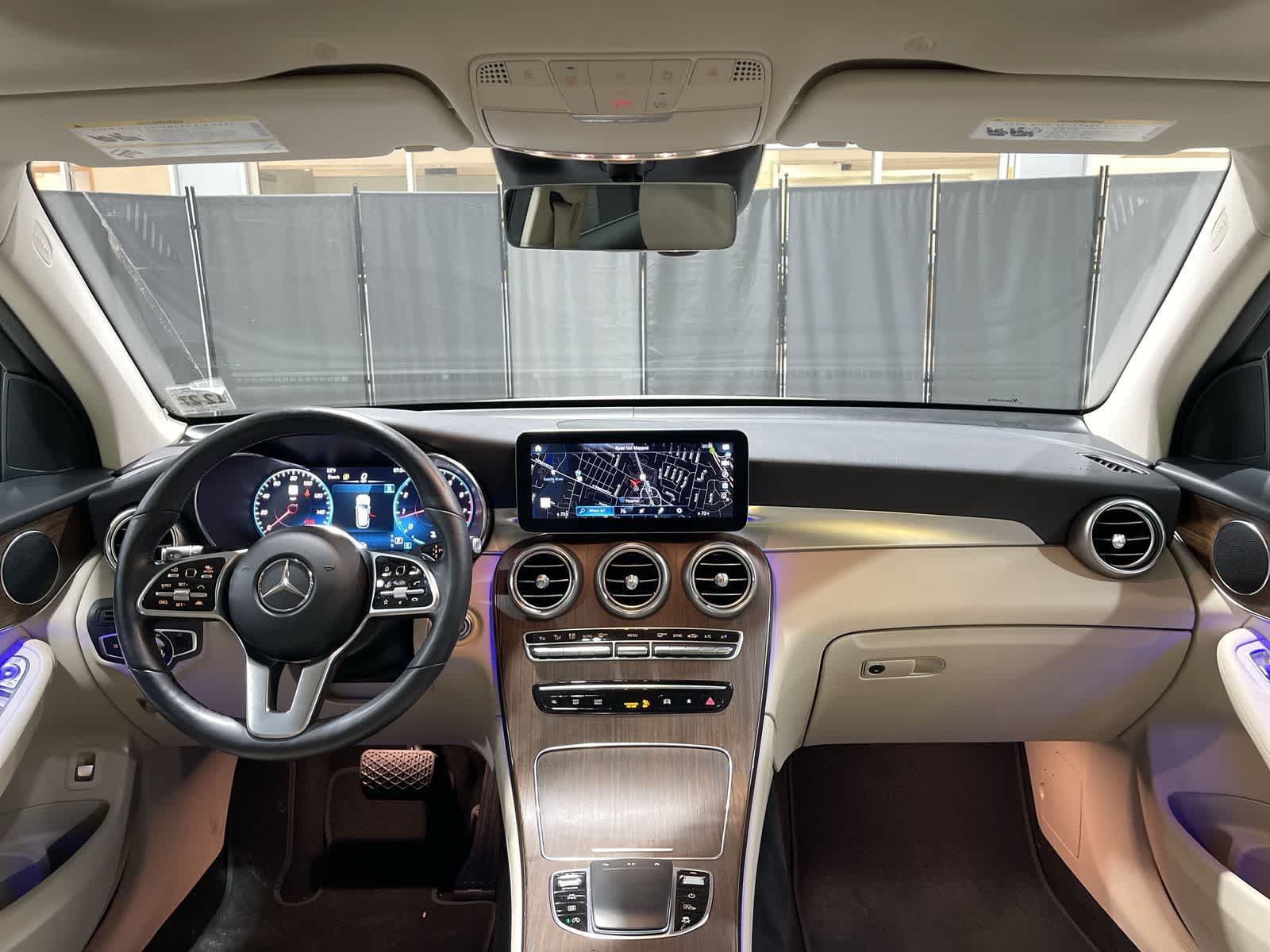 Thumbnail: 2022 Mercedes-Benz GLC - 22