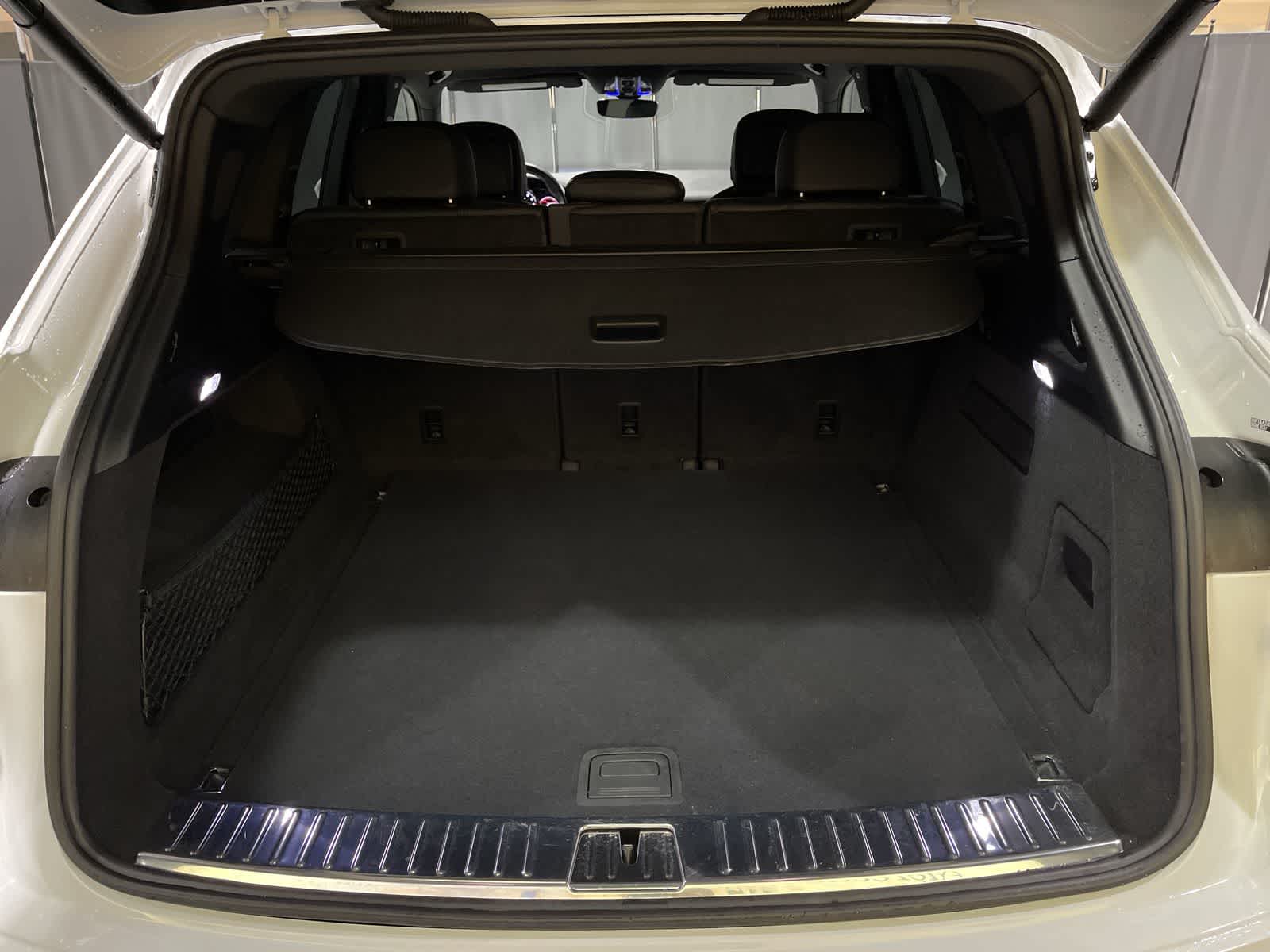 Thumbnail: 2023 Porsche Cayenne - 31