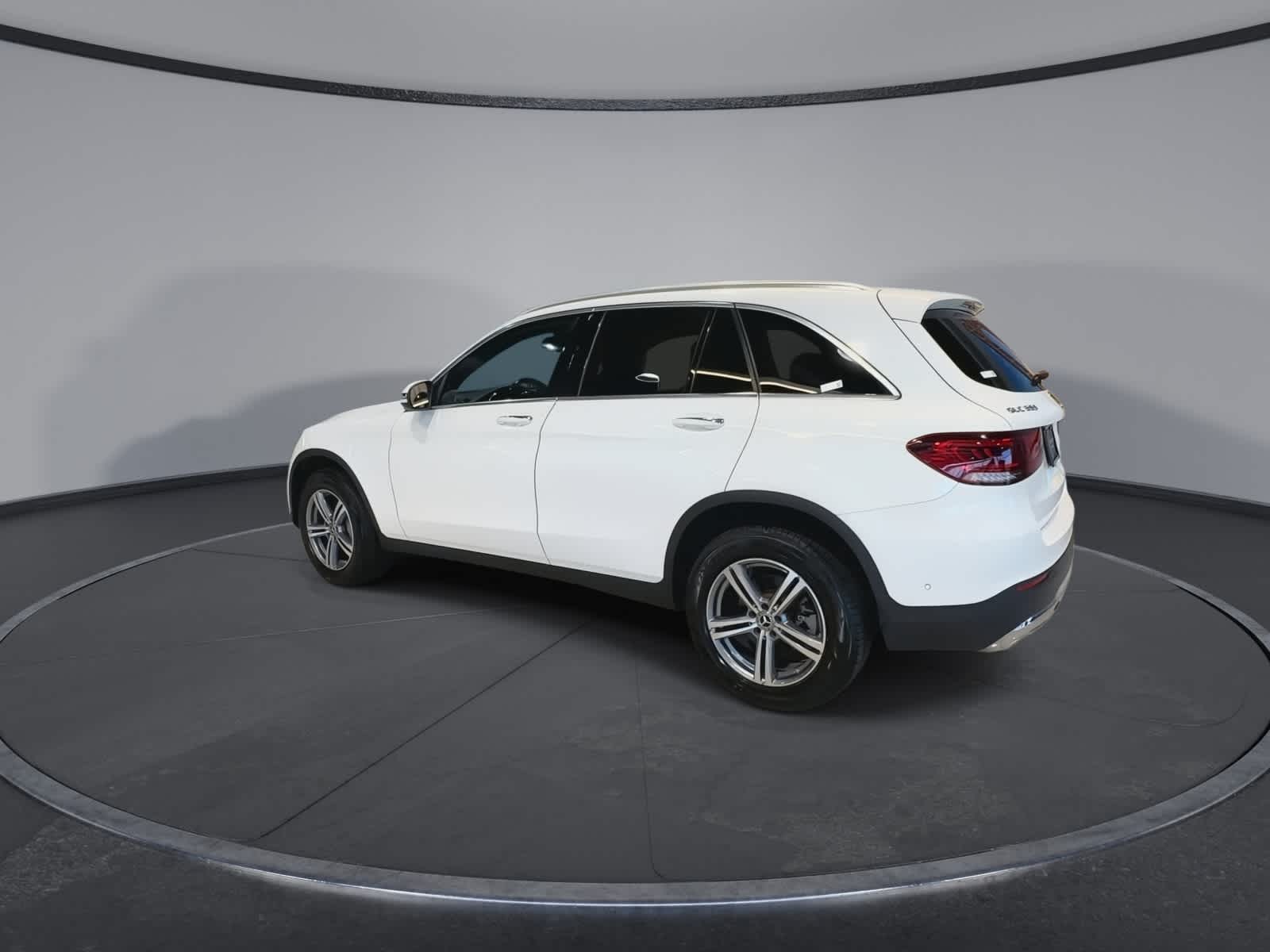 Thumbnail: 2022 Mercedes-Benz GLC - 8