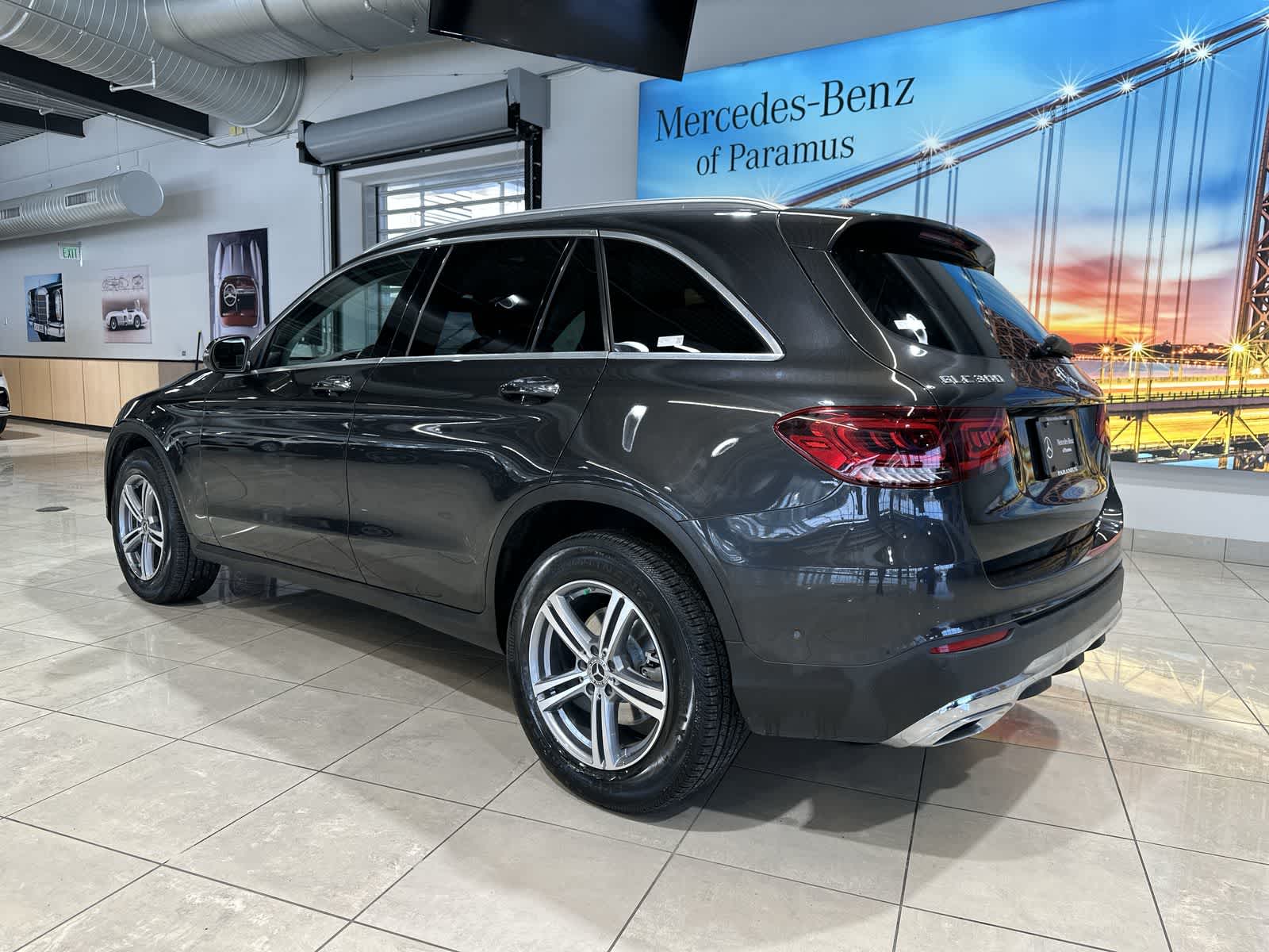 Thumbnail: 2021 Mercedes-Benz GLC - 16