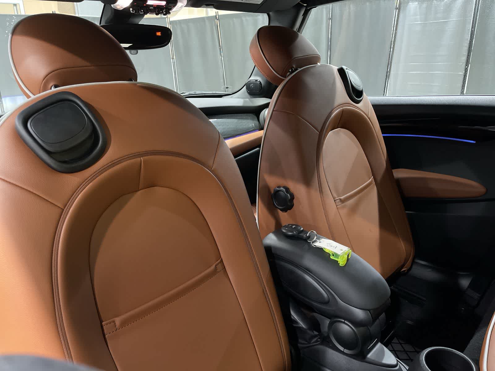 Thumbnail: 2022 MINI Cooper Convertible - 24