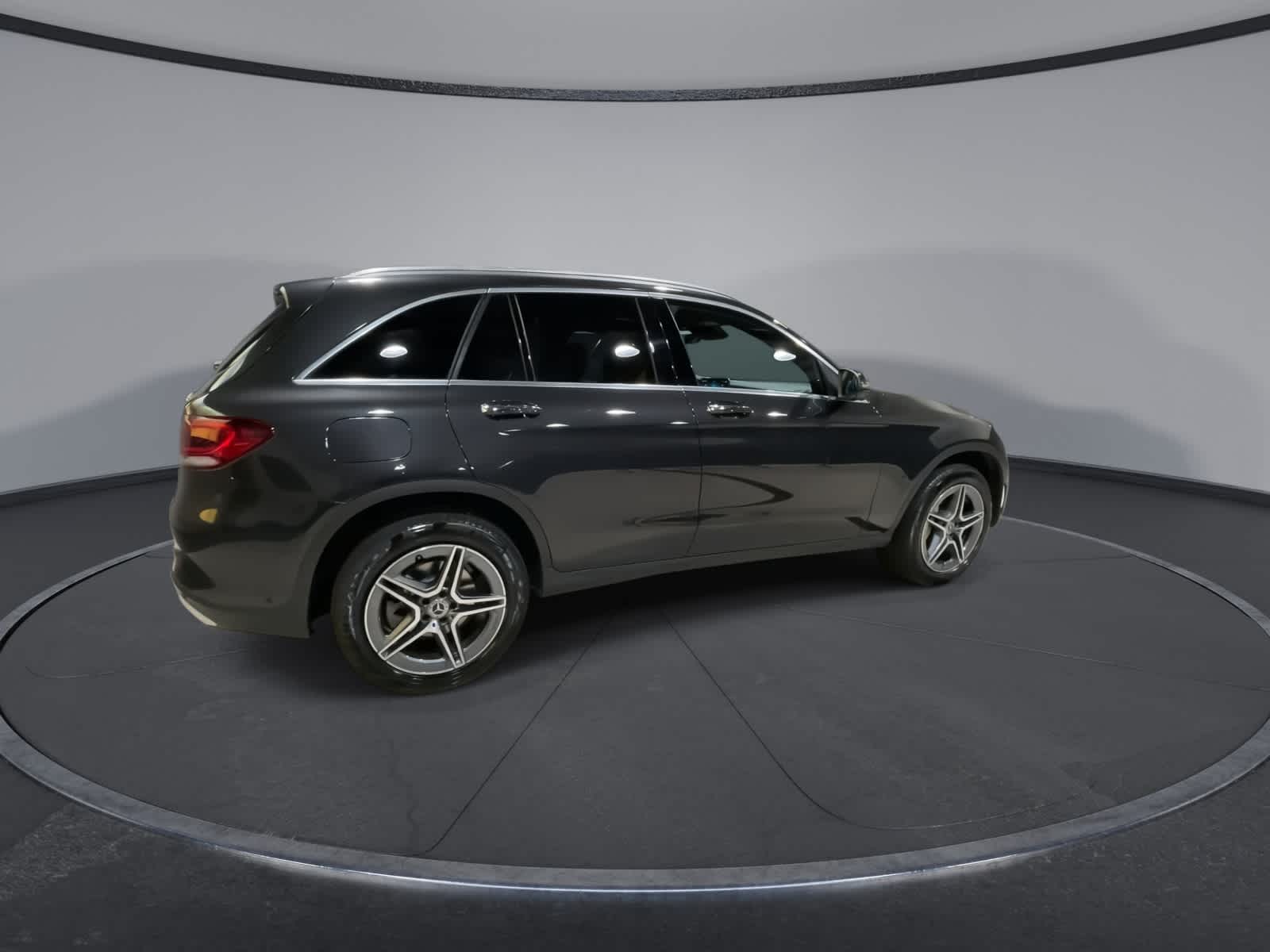 Thumbnail: 2022 Mercedes-Benz GLC - 12