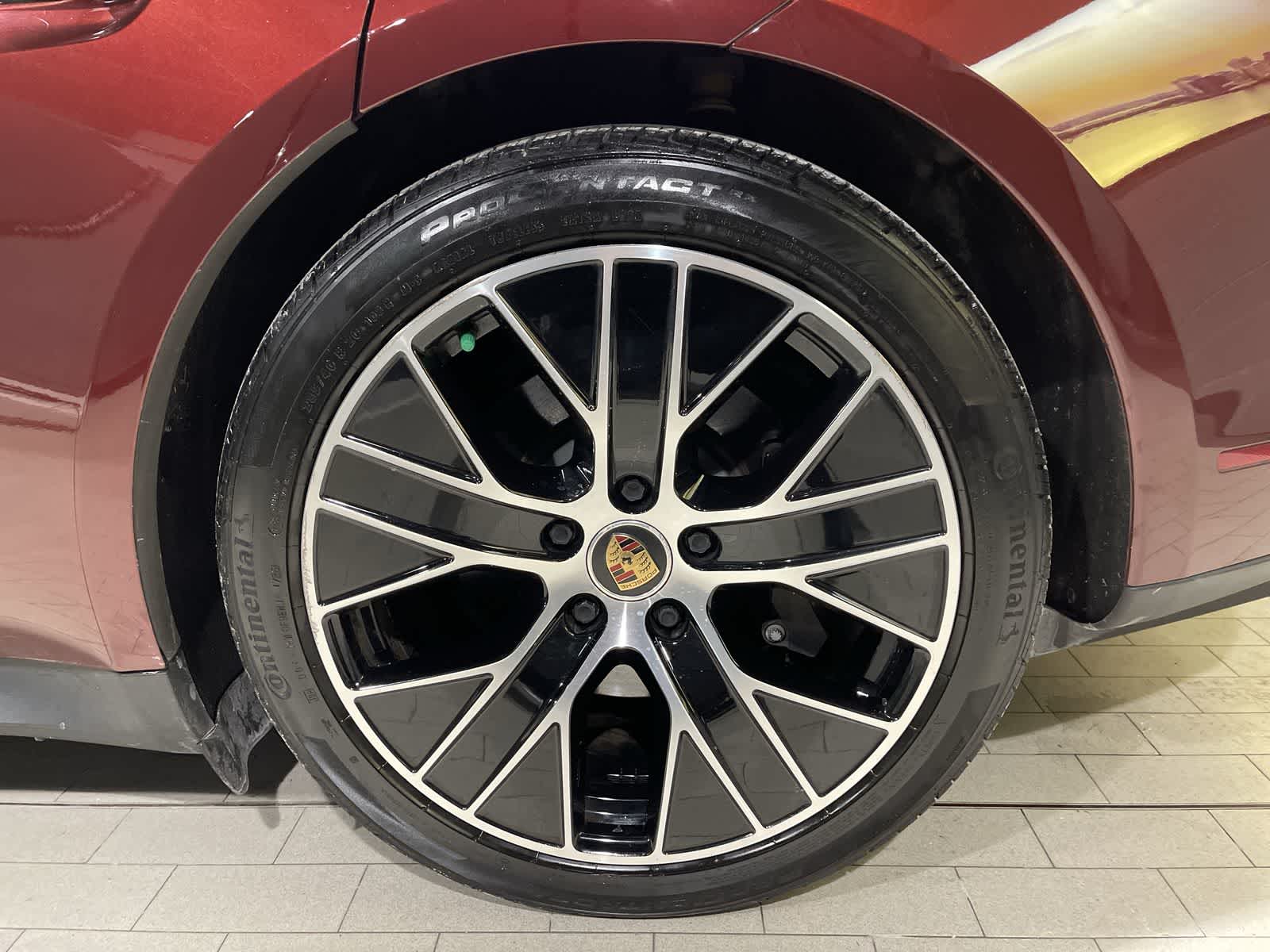 Thumbnail: 2022 Porsche Taycan - 20