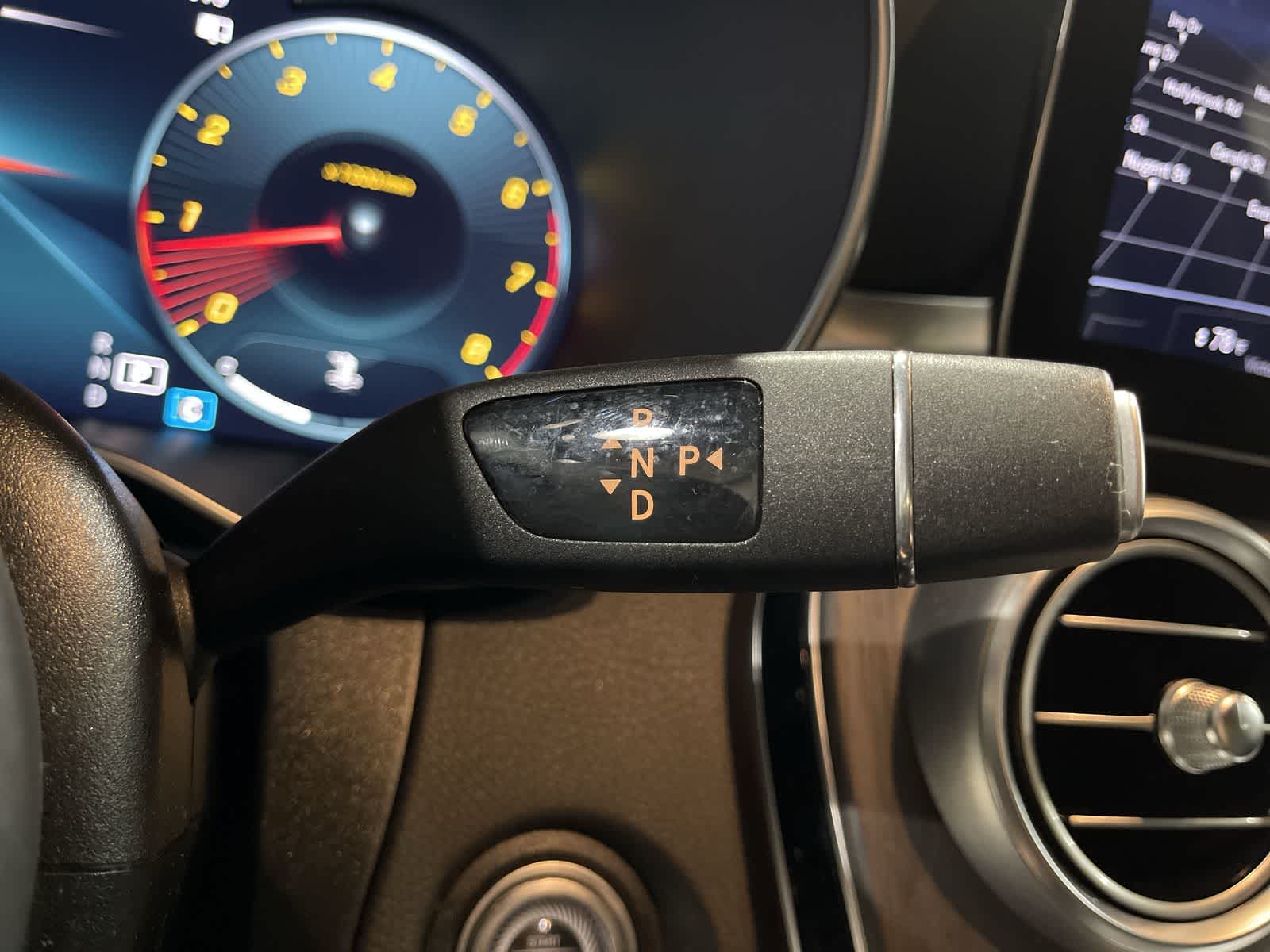 Thumbnail: 2022 Mercedes-Benz GLC - 29