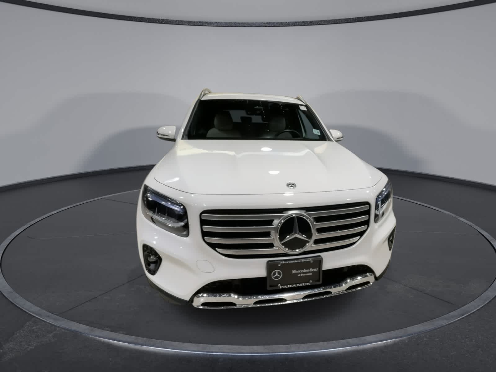 Thumbnail: 2025 Mercedes-Benz GLB - 4