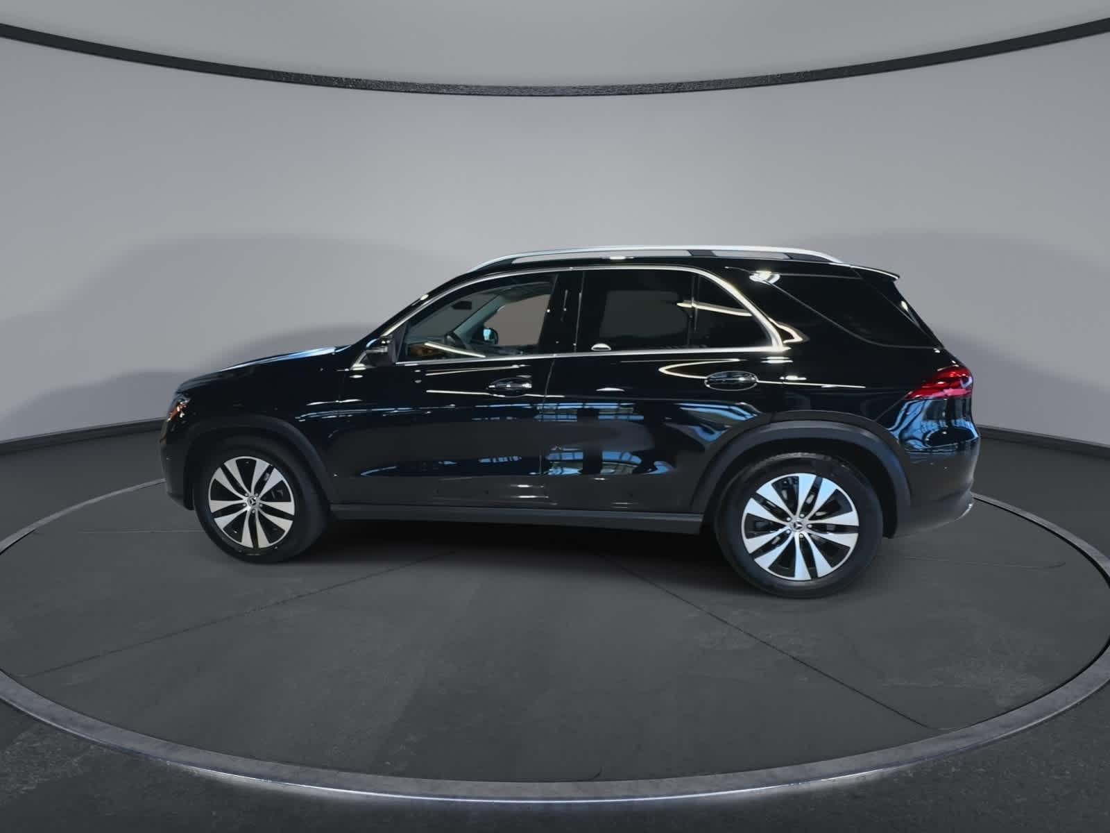 Thumbnail: 2026 Mercedes-Benz GLE - 7