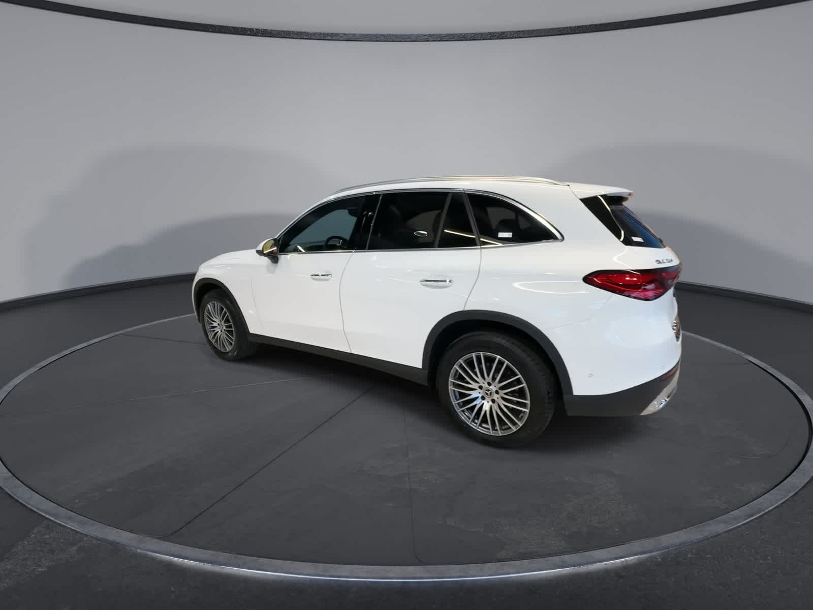Thumbnail: 2026 Mercedes-Benz GLC - 8
