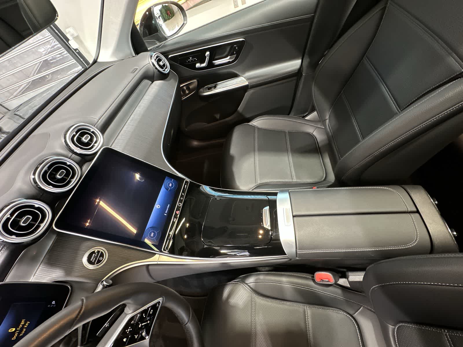 Thumbnail: 2023 Mercedes-Benz GLC - 28