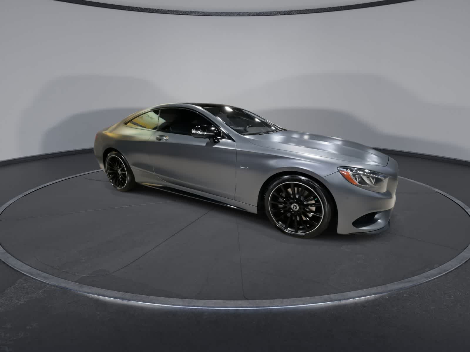 Thumbnail: 2017 Mercedes-Benz S-Class - 2