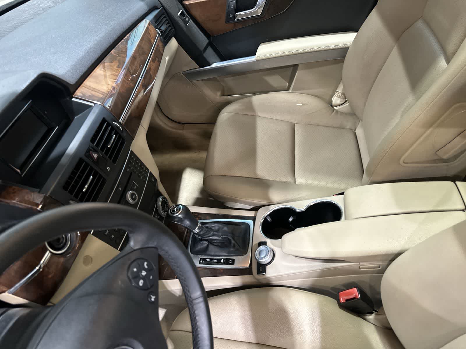 Thumbnail: 2011 Mercedes-Benz GLK - 28