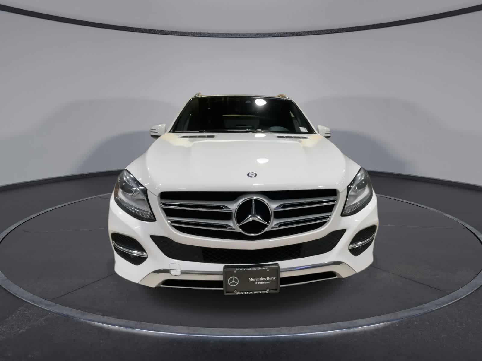 2016 Mercedes Benz GLE 350 4MATIC photo 4