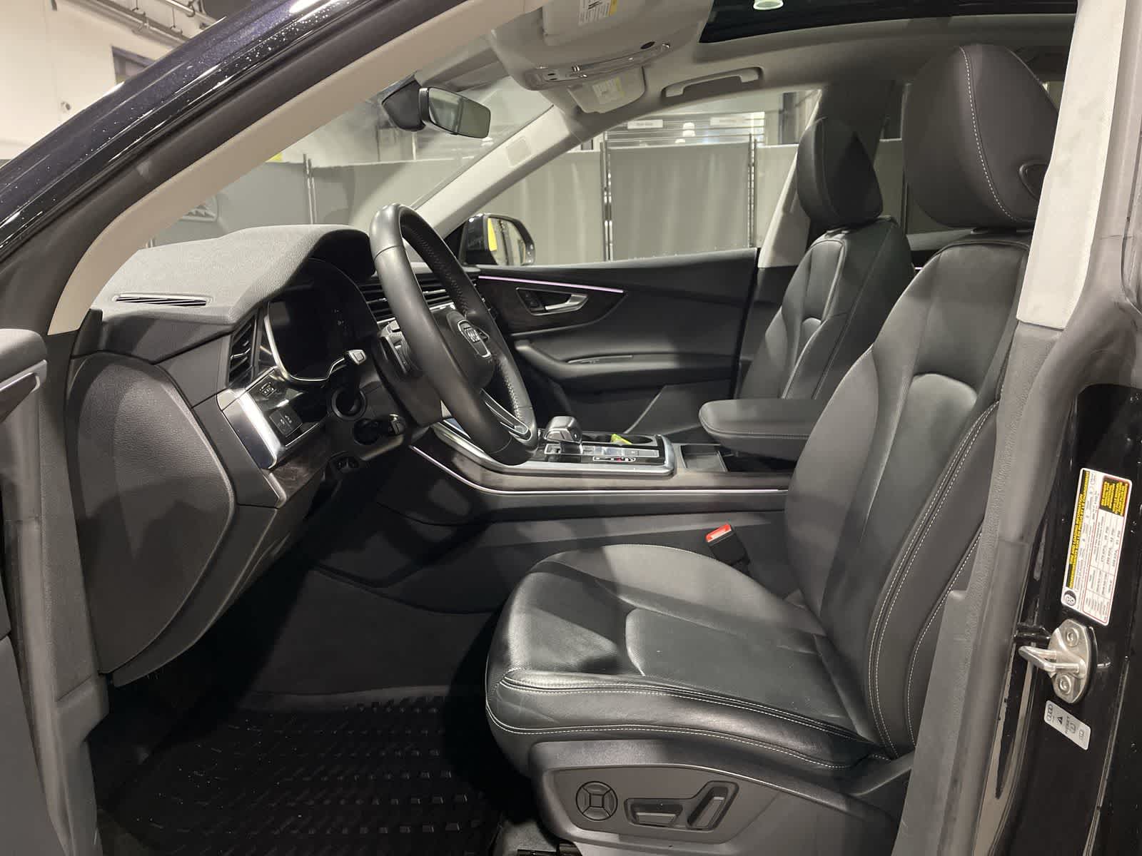 Thumbnail: 2019 Audi Q8 - 14