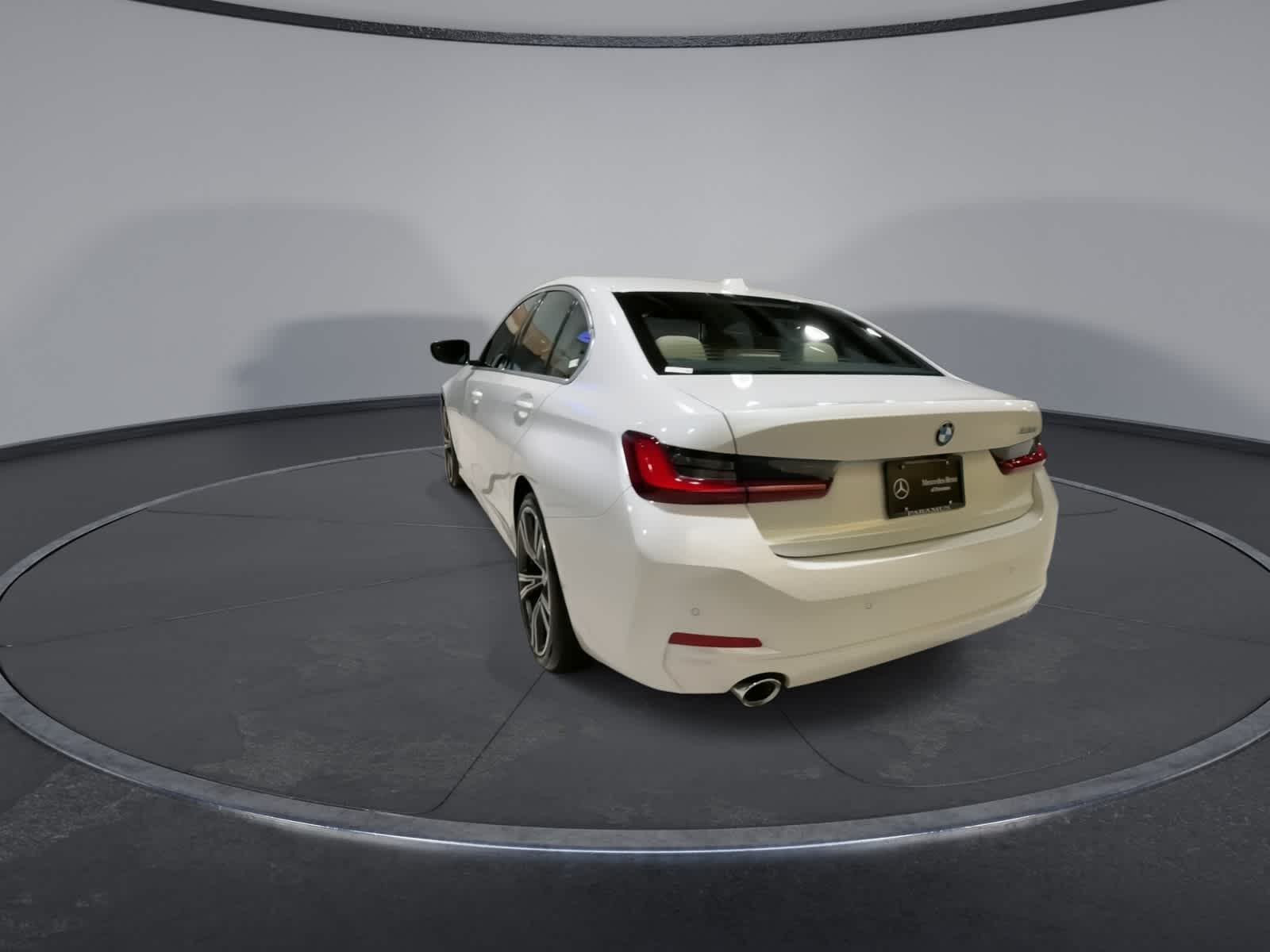 Thumbnail: 2024 BMW 3 Series - 9