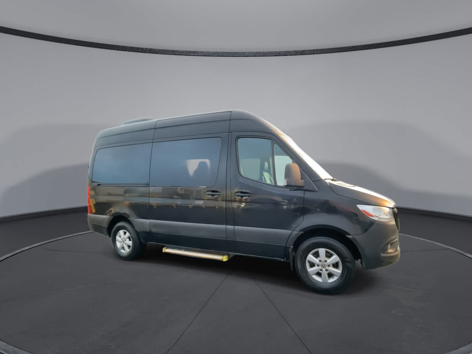 Thumbnail: 2019 Mercedes-Benz Sprinter - 2