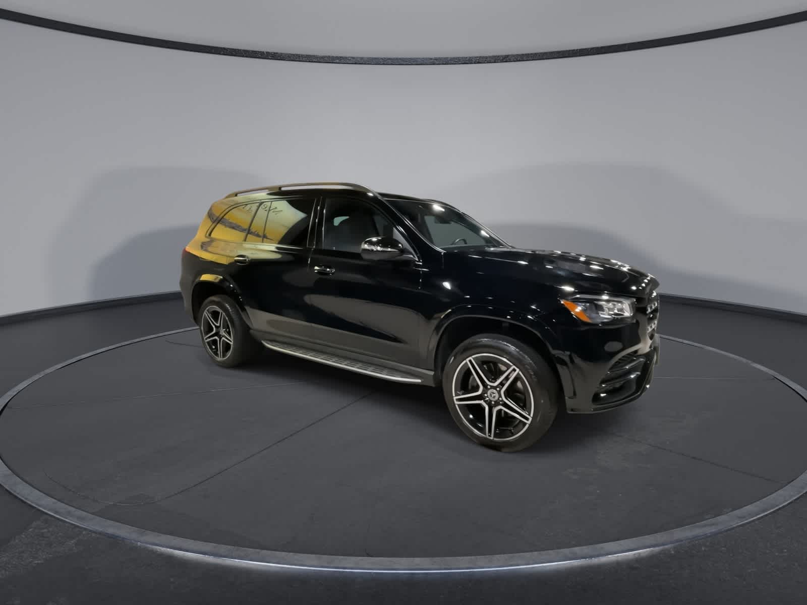 Thumbnail: 2022 Mercedes-Benz GLS - 2
