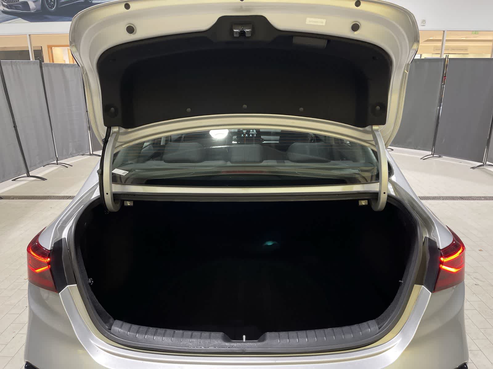 Thumbnail: 2019 Kia Forte - 31