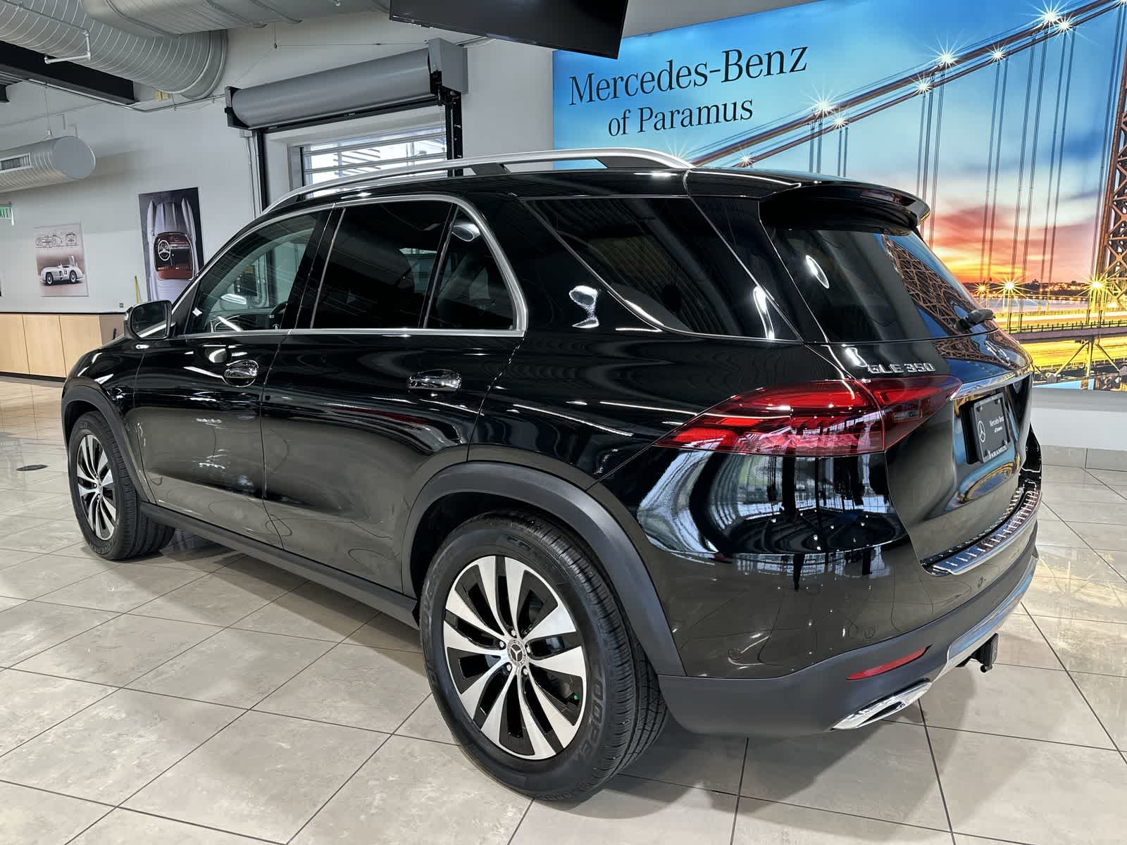 Thumbnail: 2026 Mercedes-Benz GLE - 16