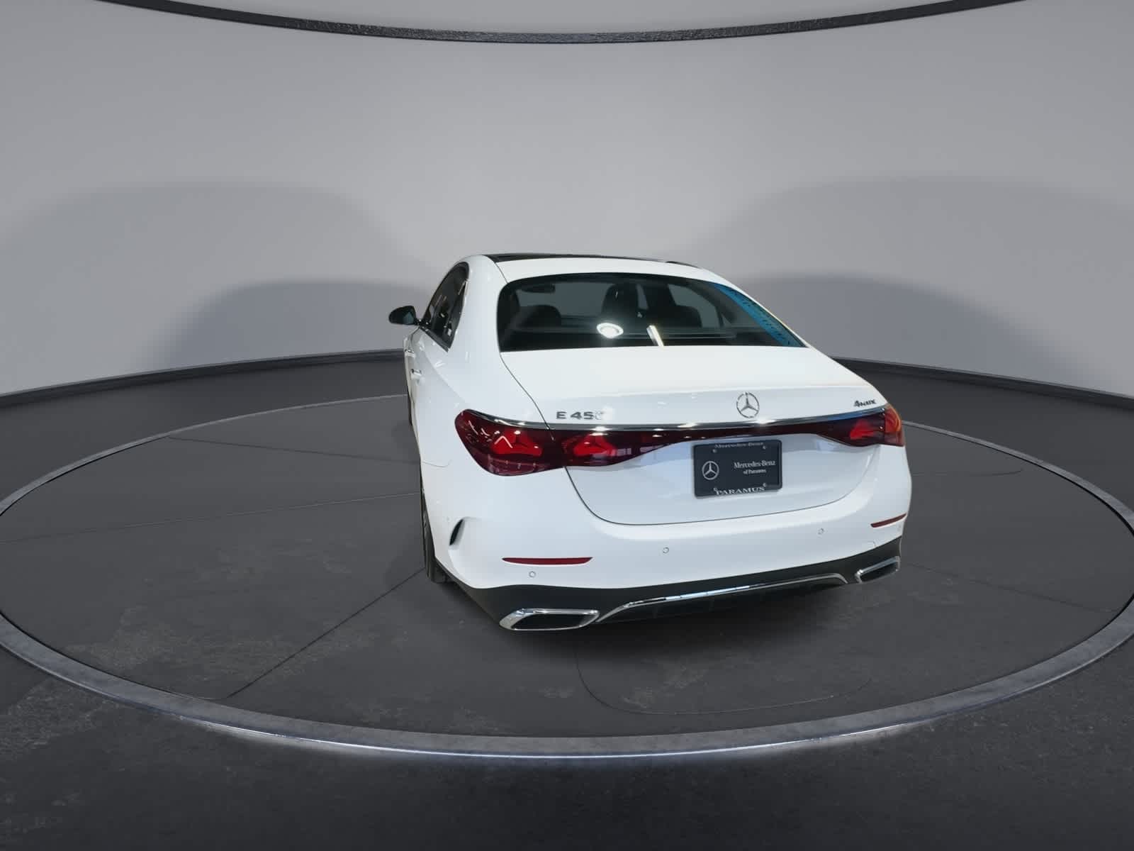 Thumbnail: 2025 Mercedes-Benz E-Class - 9