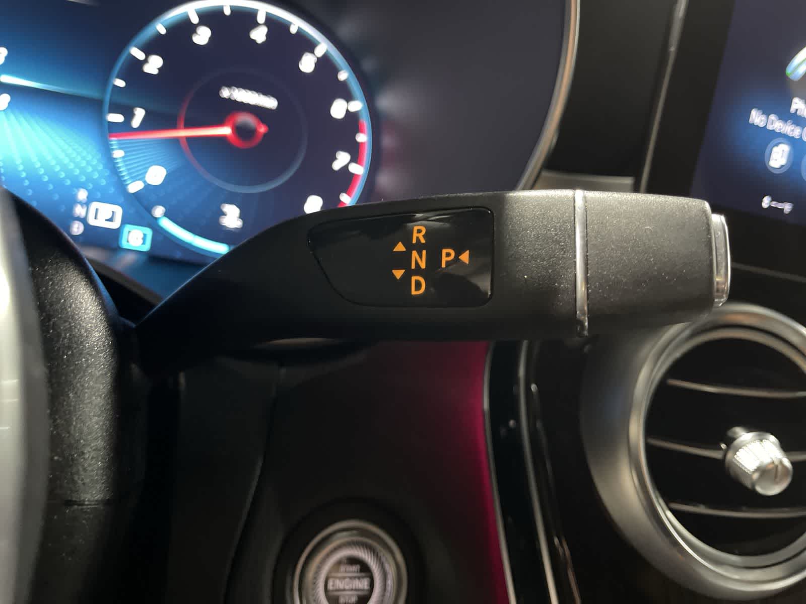 Thumbnail: 2022 Mercedes-Benz GLC - 29