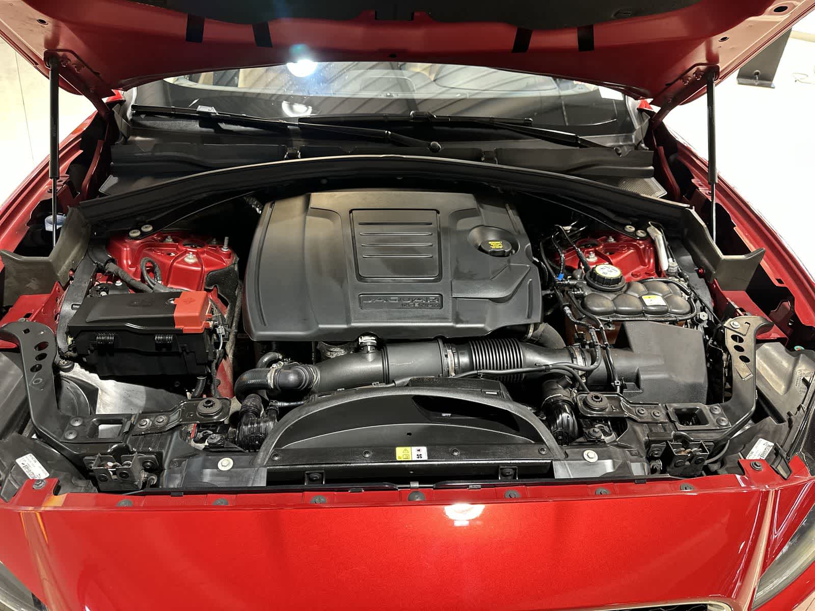 Thumbnail: 2020 Jaguar F-Pace - 21