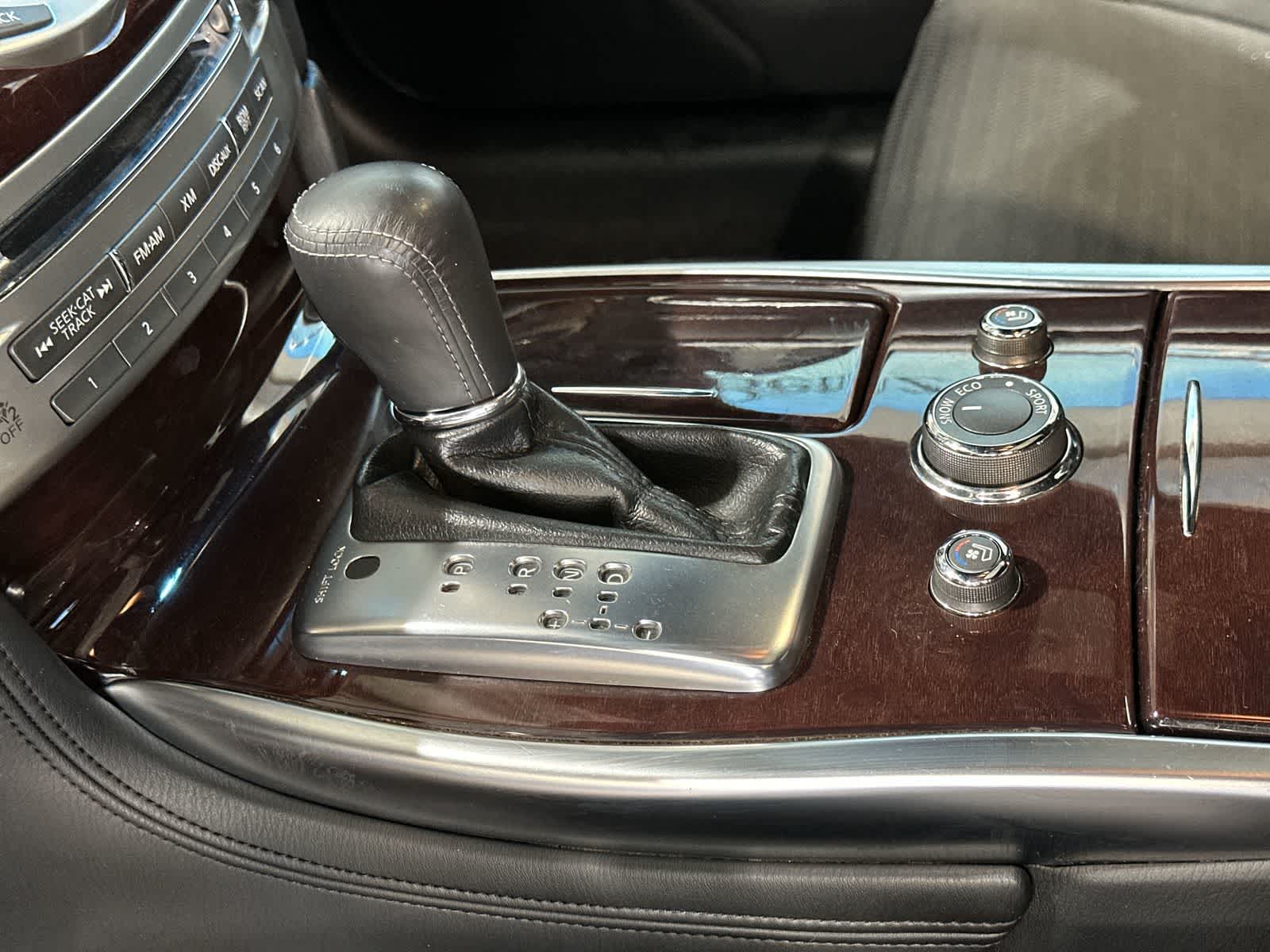 Thumbnail: 2017 INFINITI Q70 - 29