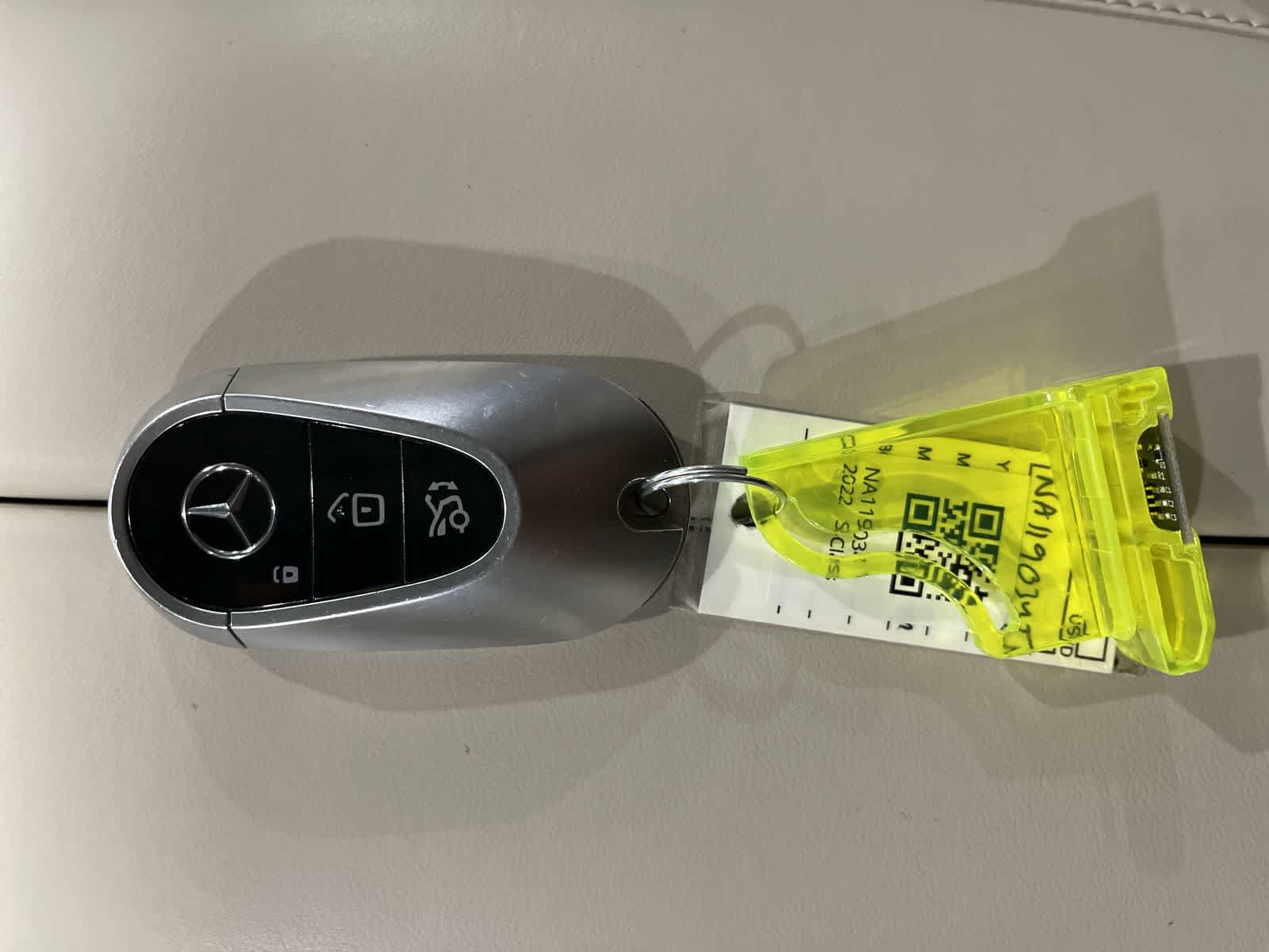 Thumbnail: 2022 Mercedes-Benz S-Class - 32