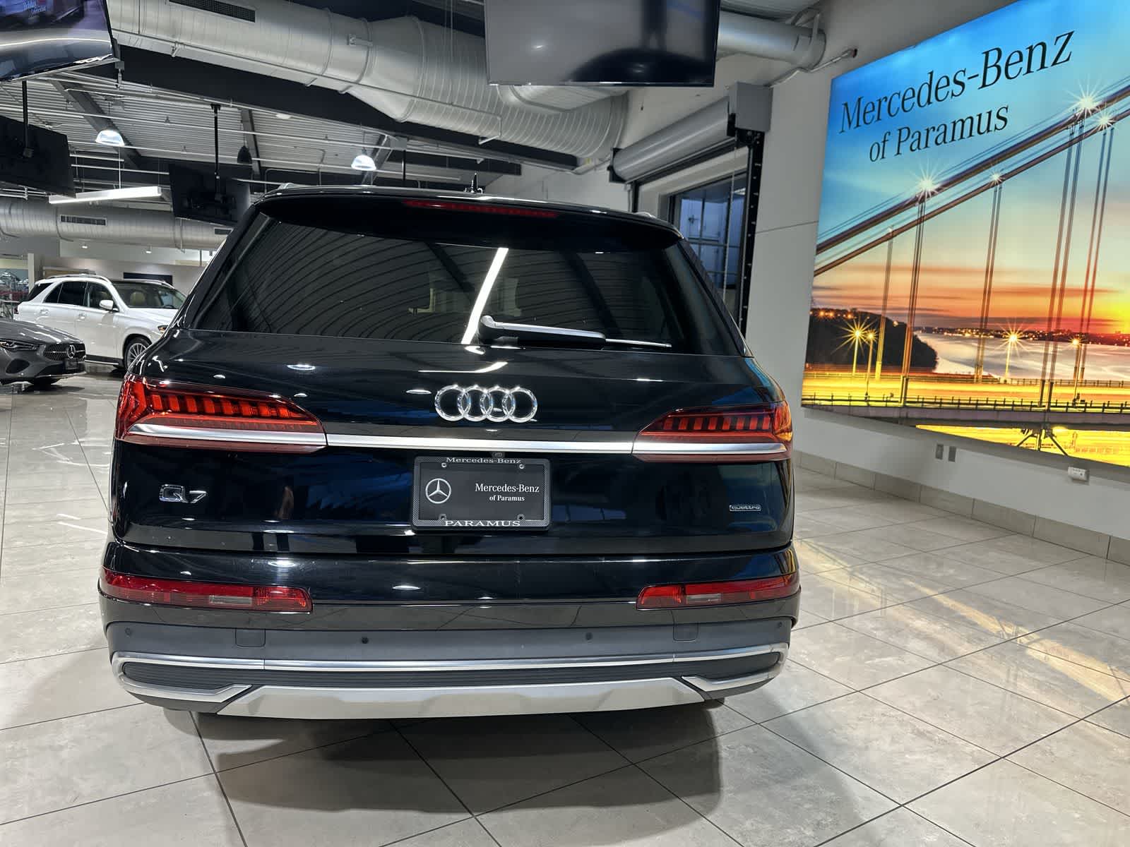 Thumbnail: 2022 Audi Q7 - 17
