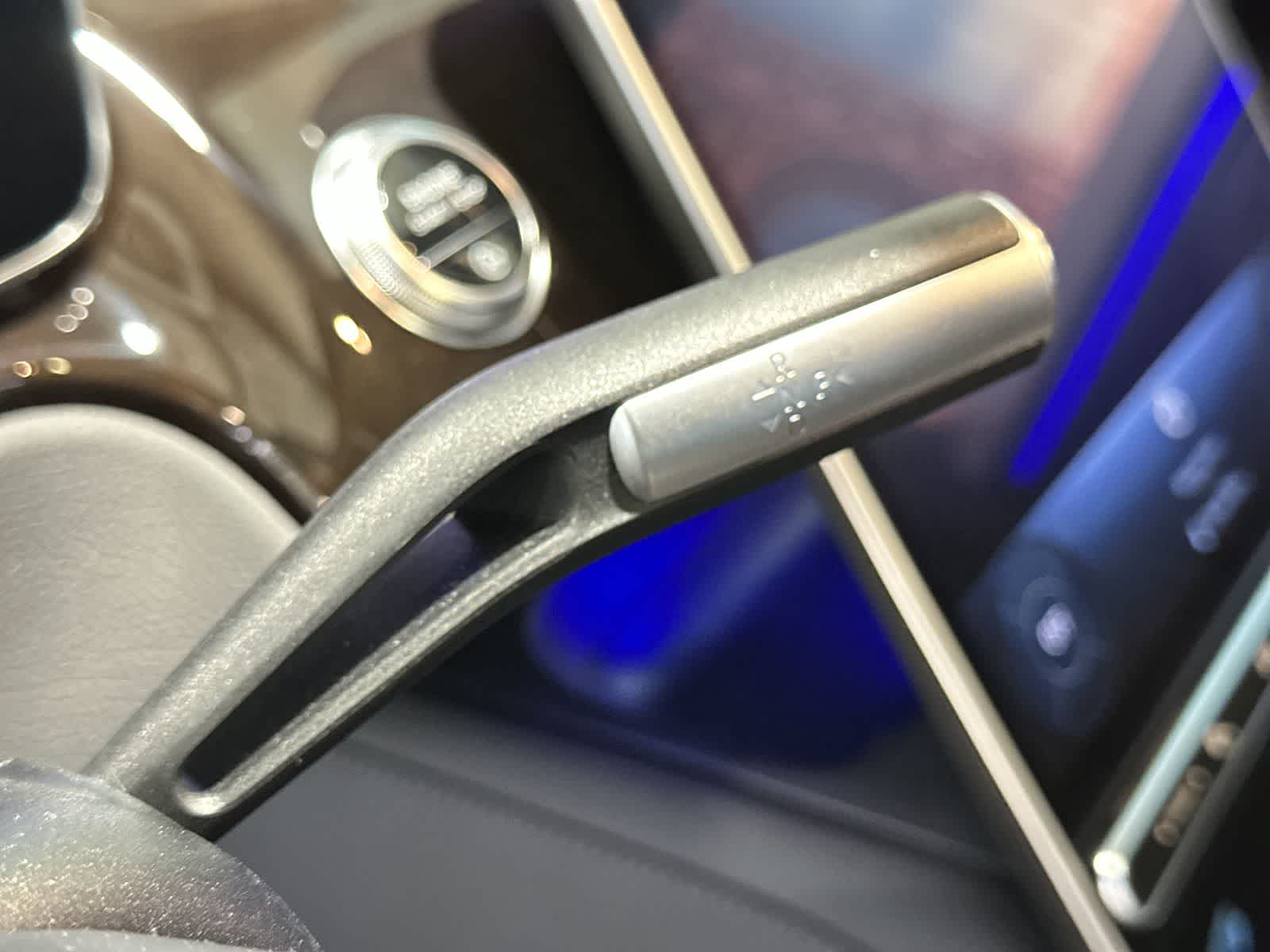 Thumbnail: 2023 Mercedes-Benz S-Class - 29