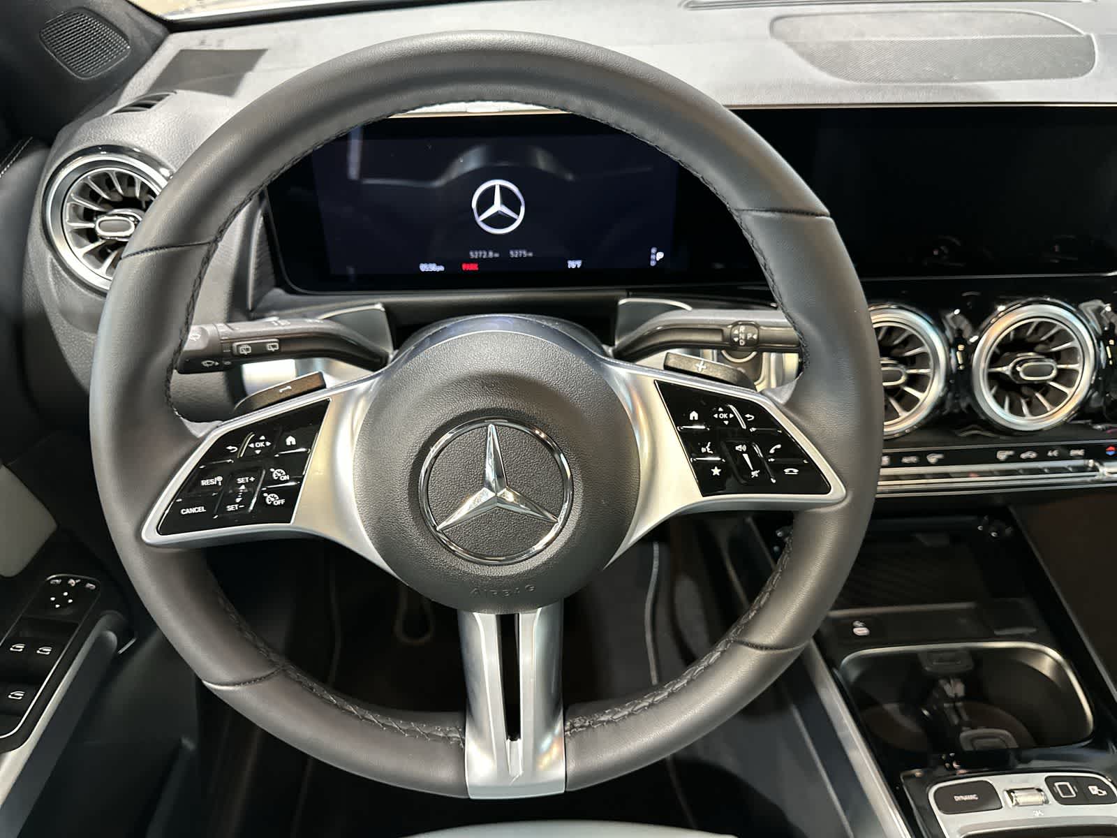 Thumbnail: 2026 Mercedes-Benz GLB - 27