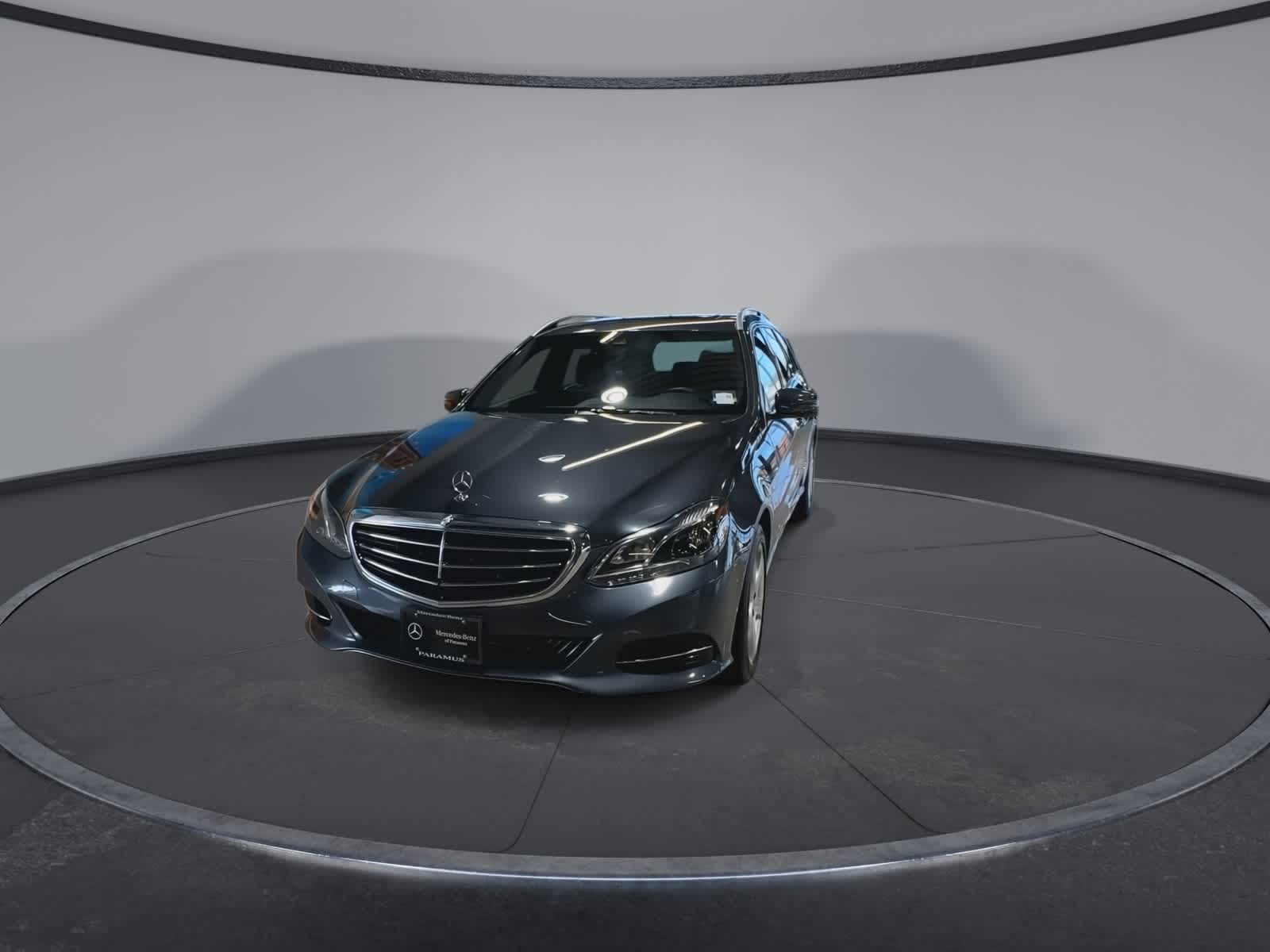 Thumbnail: 2015 Mercedes-Benz E-Class - 4