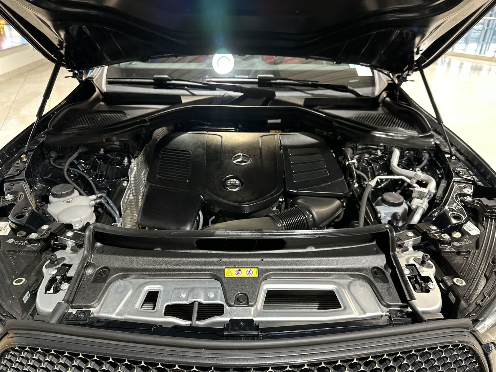 Thumbnail: 2025 Mercedes-Benz GLC - 21