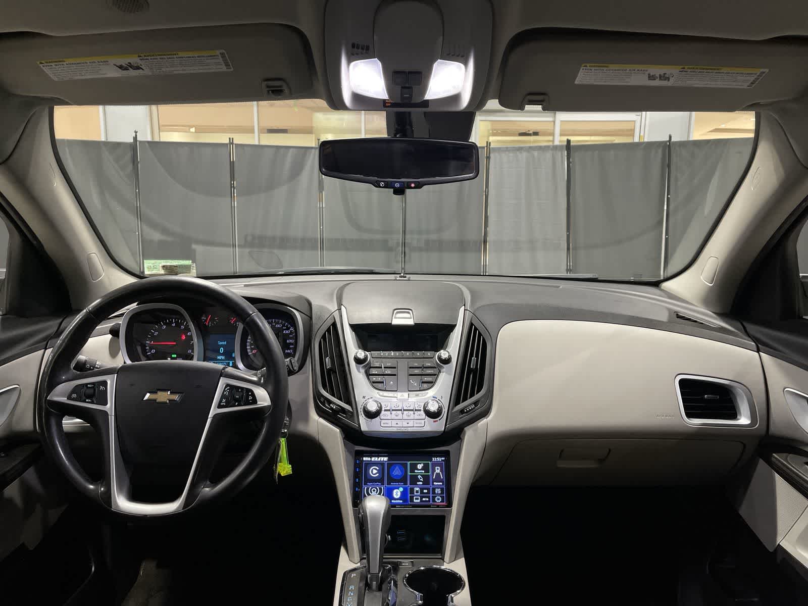 Thumbnail: 2011 Chevrolet Equinox - 22