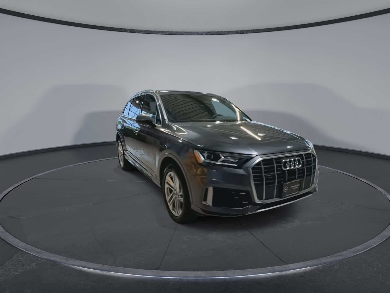 Thumbnail: 2020 Audi Q7 - 3