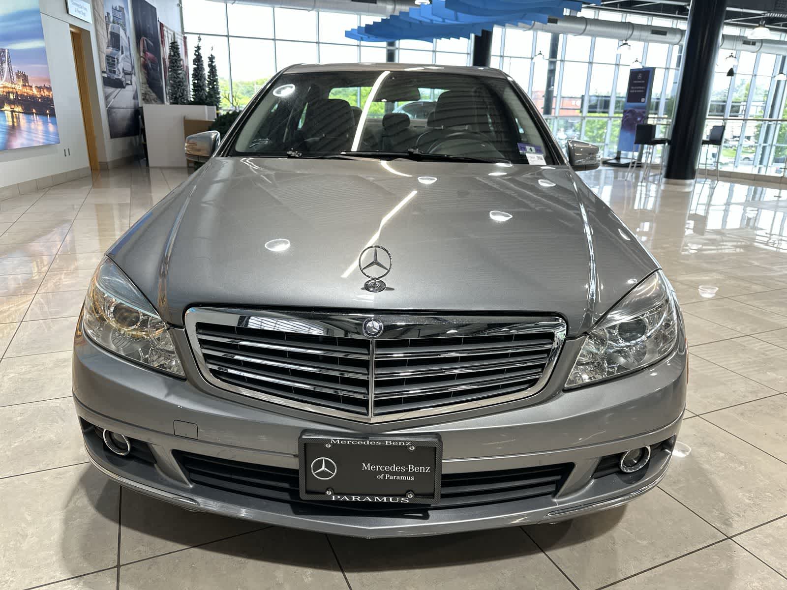 Thumbnail: 2011 Mercedes-Benz C-Class - 18