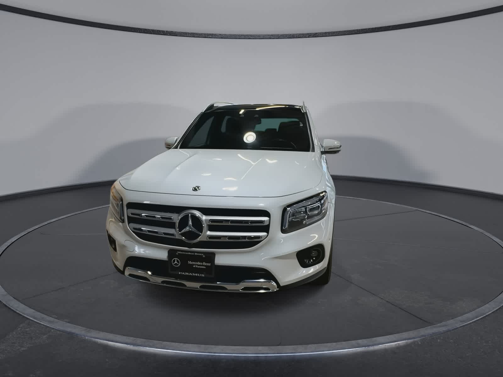 Thumbnail: 2020 Mercedes-Benz GLB - 4