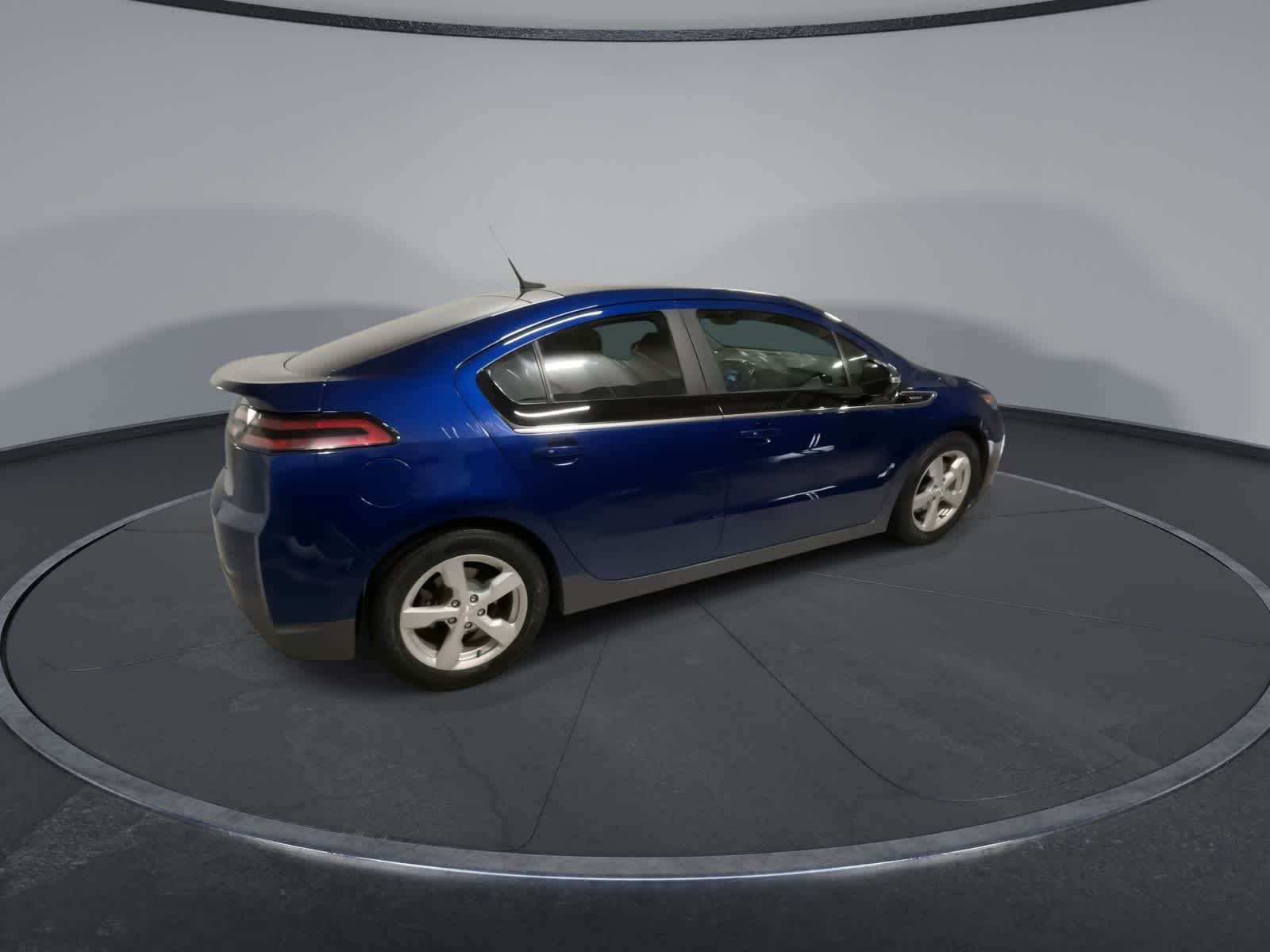 Thumbnail: 2012 Chevrolet Volt - 12