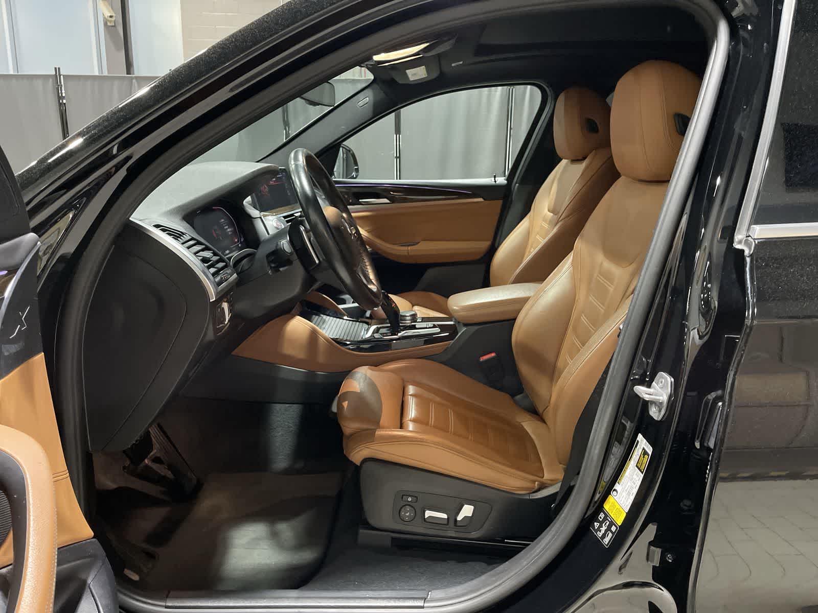 Thumbnail: 2020 BMW X4 - 14