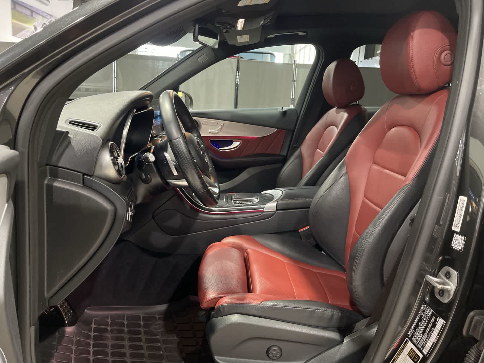 Thumbnail: 2022 Mercedes-Benz GLC - 23