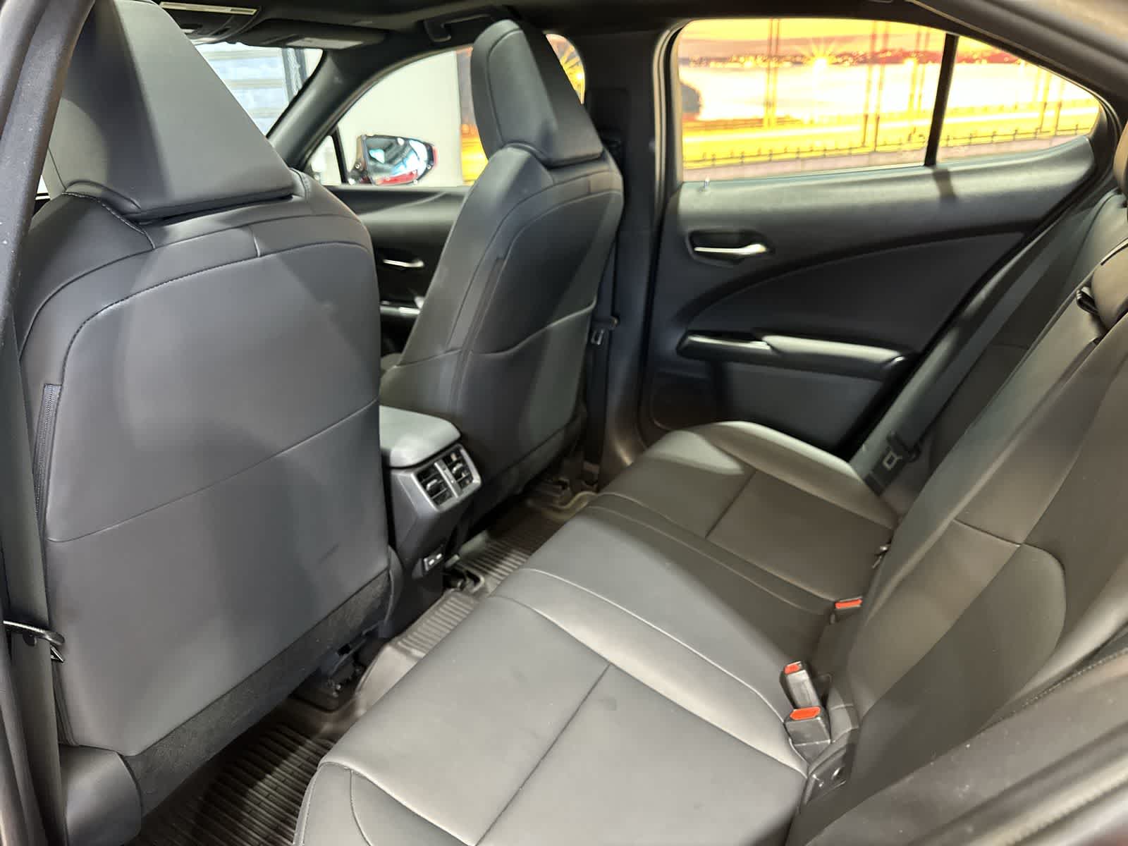 Thumbnail: 2023 Lexus UX - 24