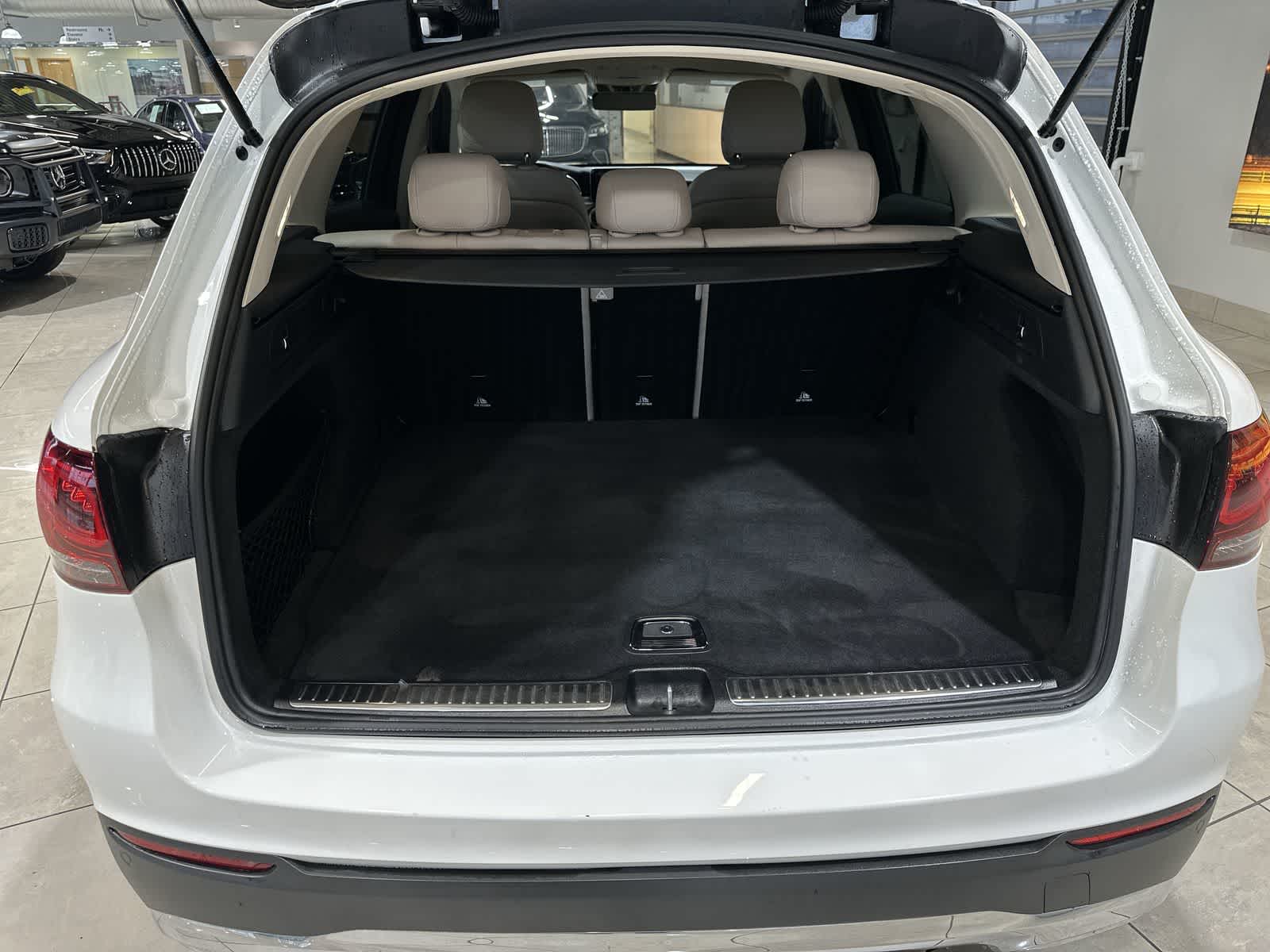 Thumbnail: 2022 Mercedes-Benz GLC - 31