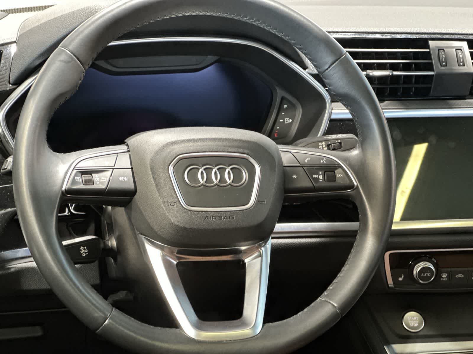 Thumbnail: 2019 Audi Q3 - 27